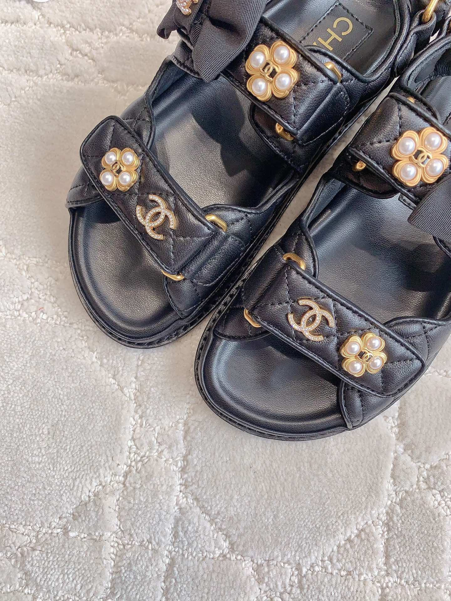 Chanel 2026 Quilted Sandals Suede Sheepskin 977358