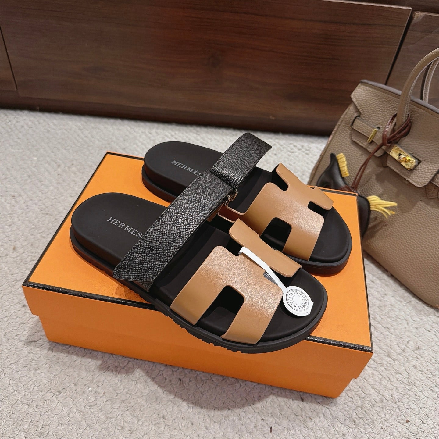 Hermes 2026 Chypre Sandal Brown Black Calfskin And Epsom Calfskin 960077