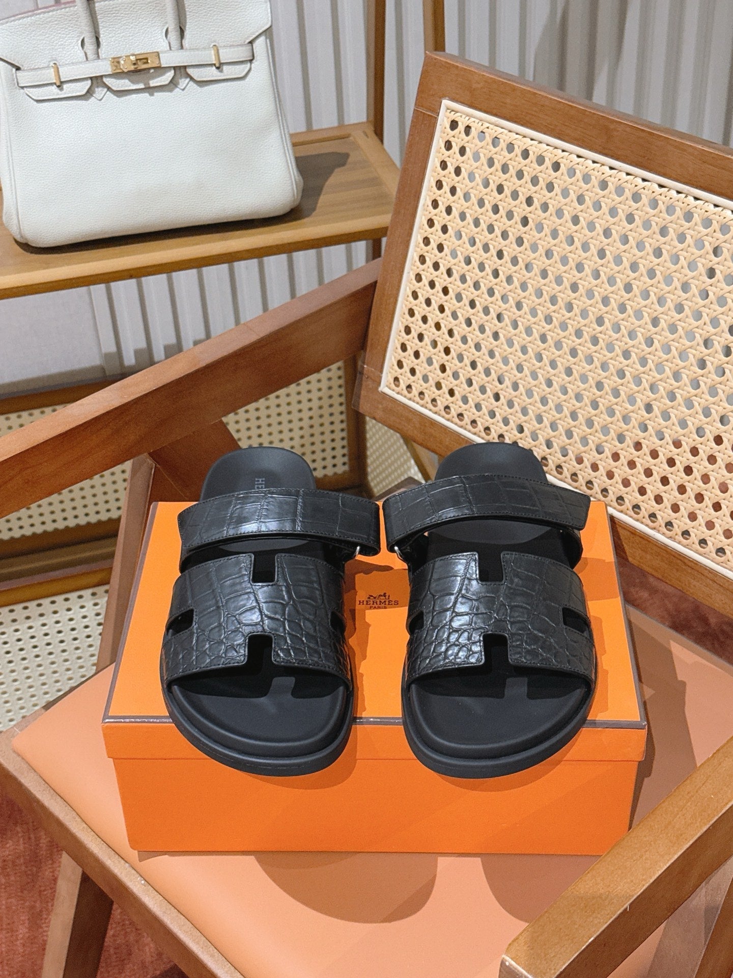 Hermes 2026 Chypre Sandal Crocodile-patterned Cowhide 969065
