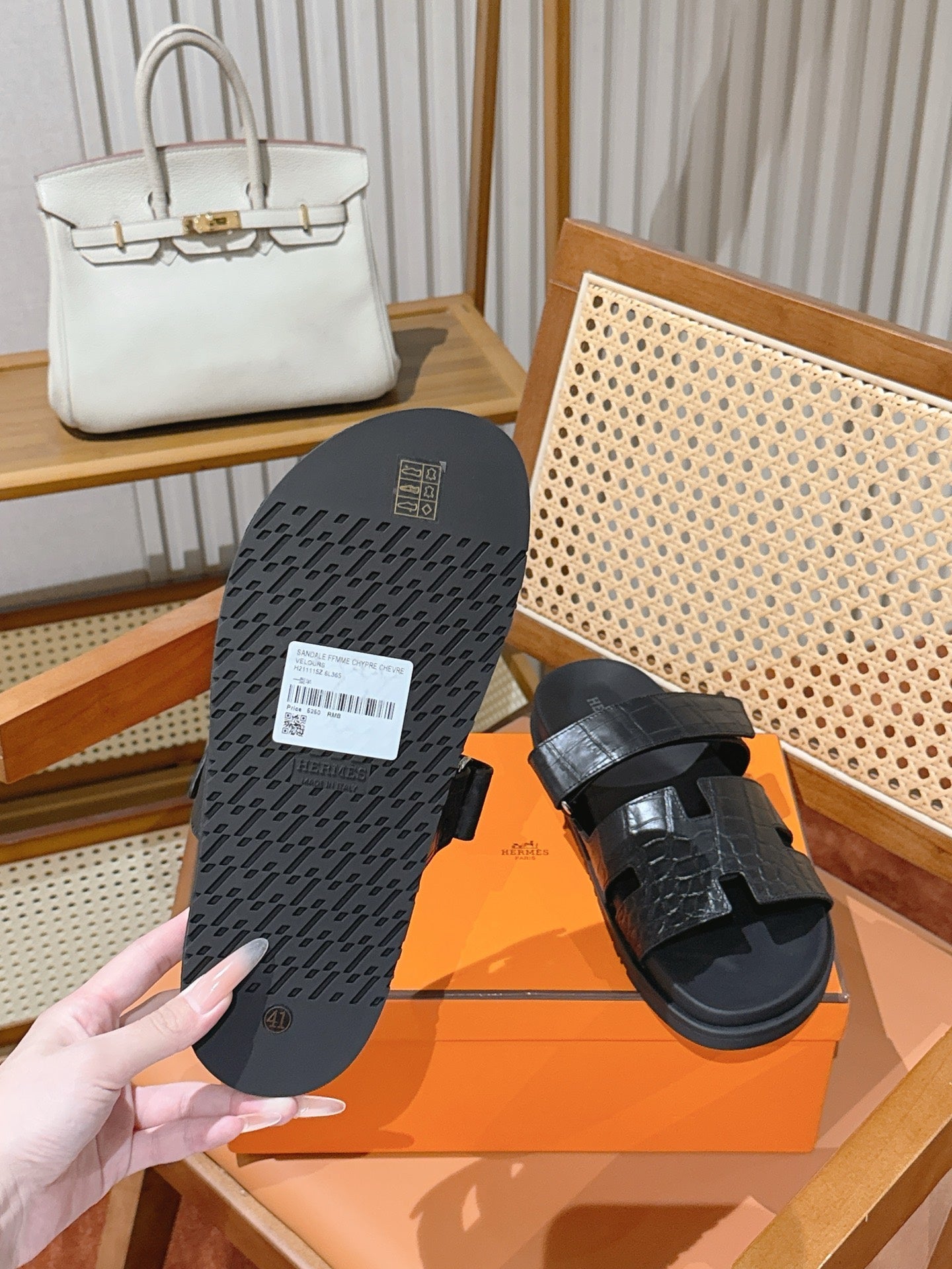 Hermes 2026 Chypre Sandal Crocodile-patterned Cowhide 969065