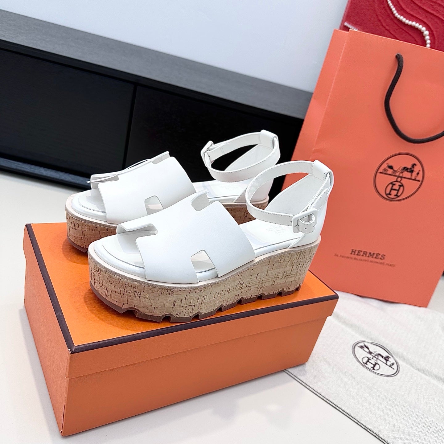 HM 26ss Platform Wedge Sandals 70 White Cowhide 622762