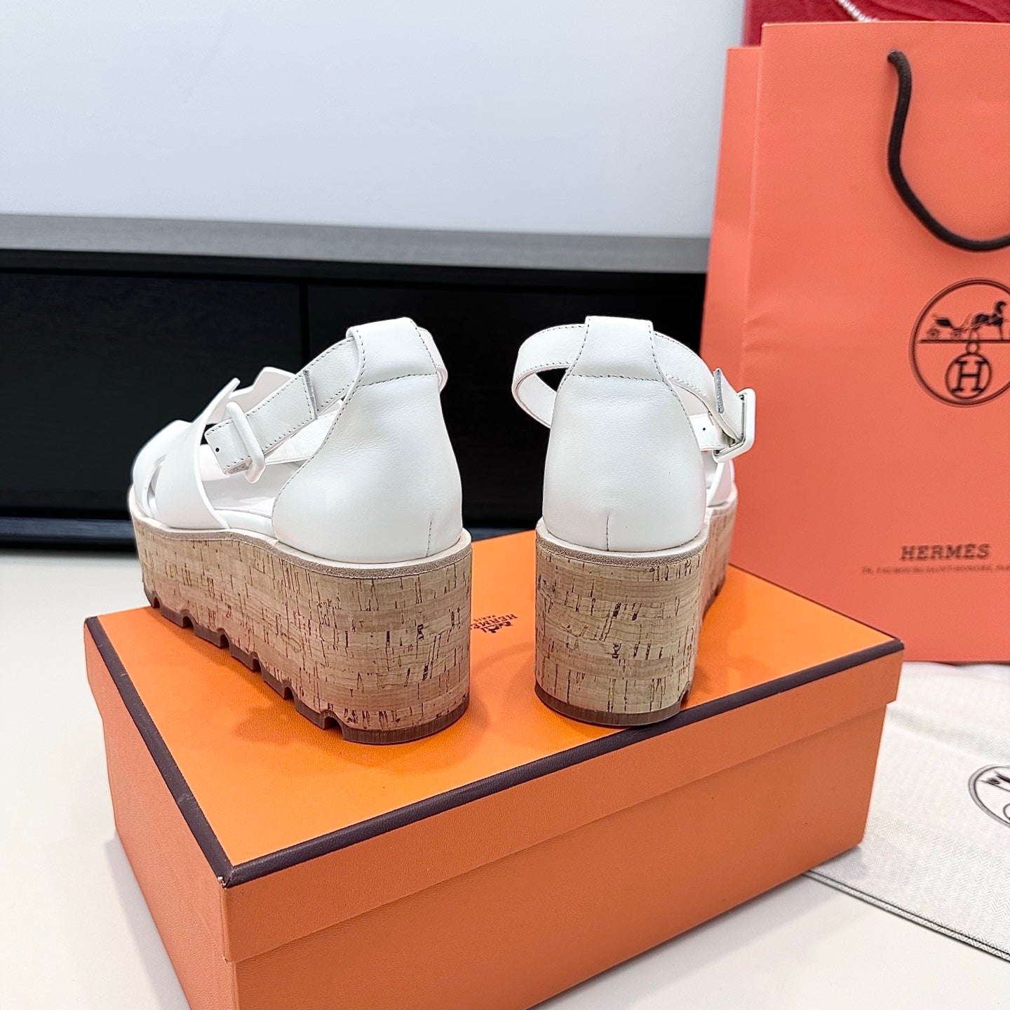 HM 26ss Platform Wedge Sandals 70 White Cowhide 622762