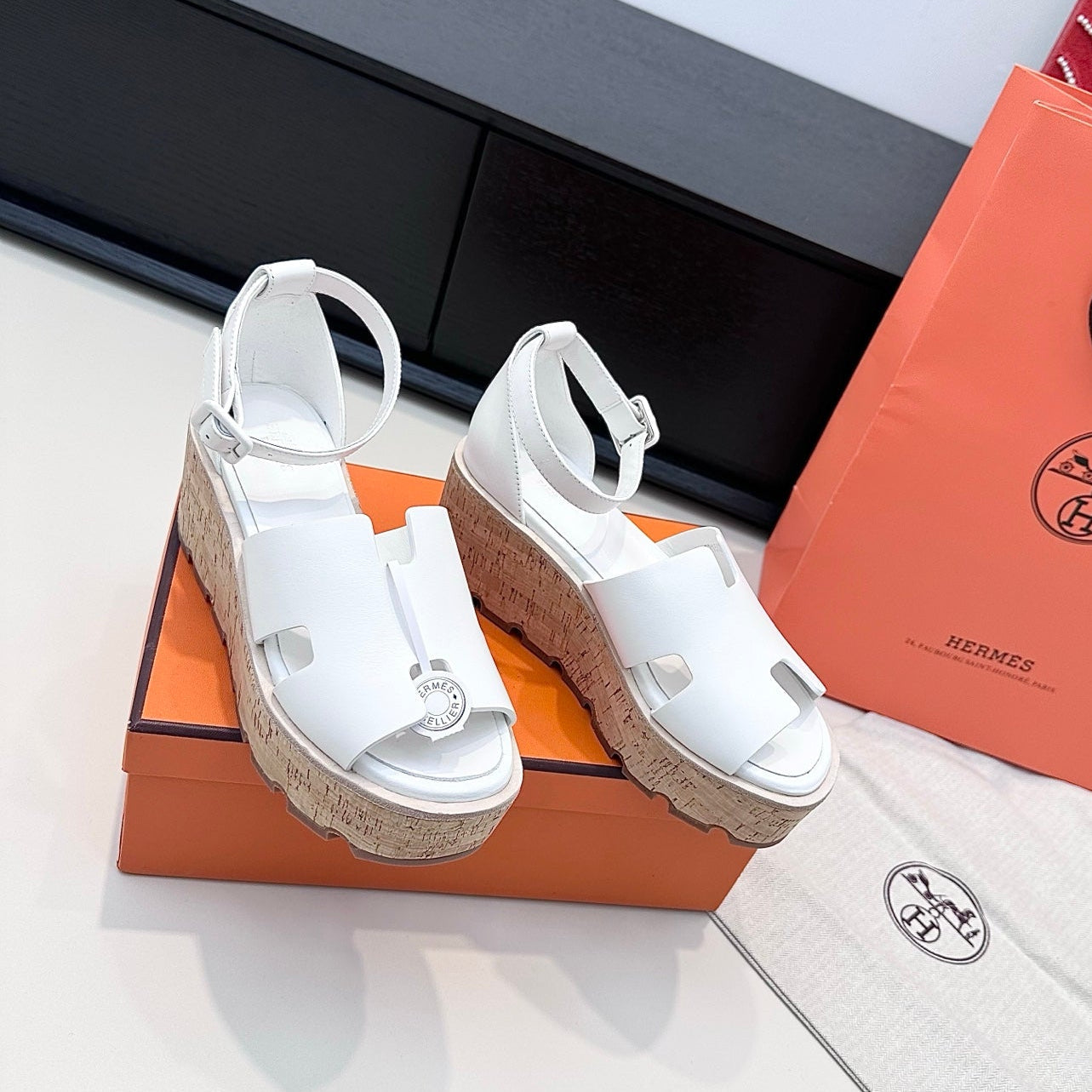 HM 26ss Platform Wedge Sandals 70 White Cowhide 622762