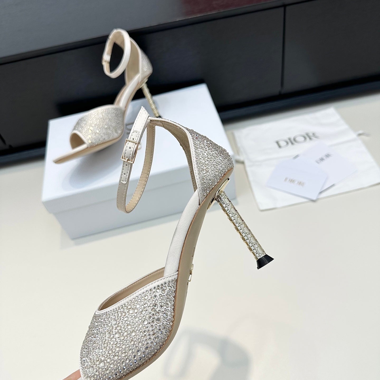Dior 2026 Crystal Strass Heeled Sandals 80mm Leather 992771
