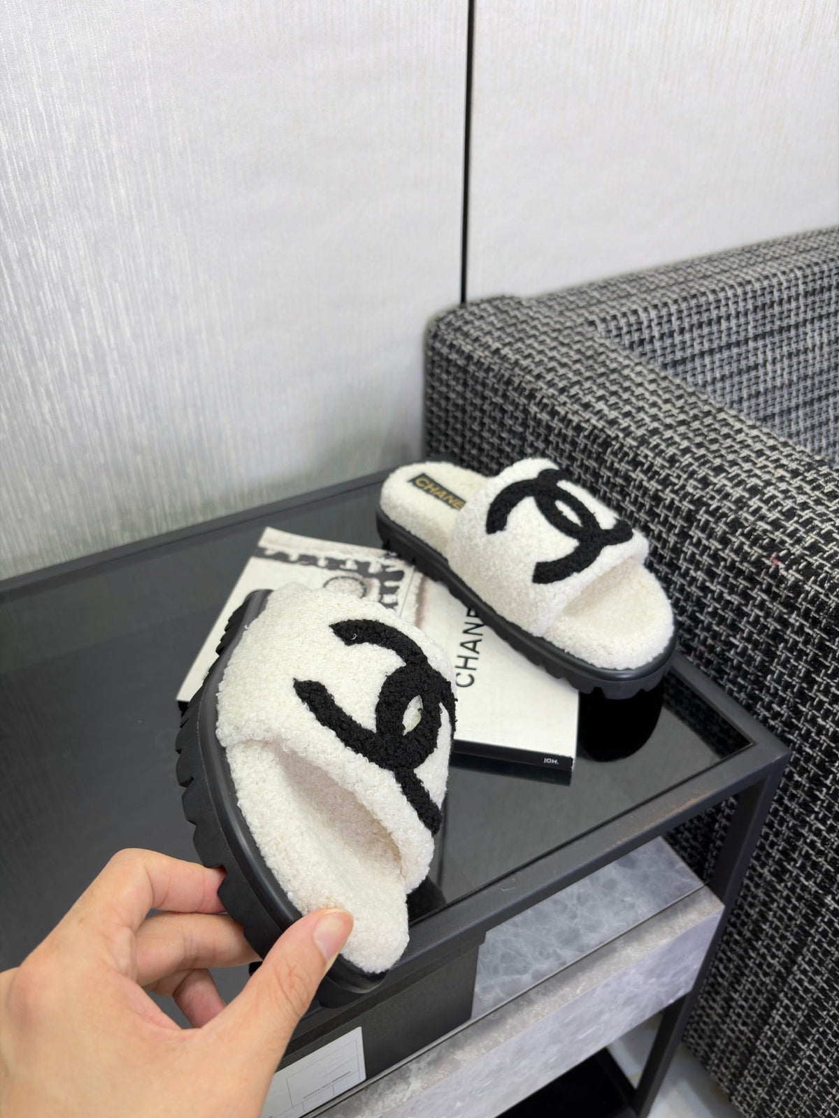 Chanel 2026 CC Logo Furry Sandals Chanel Wool 128102