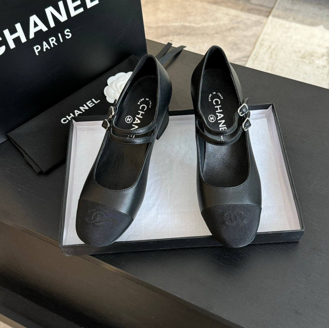 CC 25C Mary Jane Black Sheepskin 212991