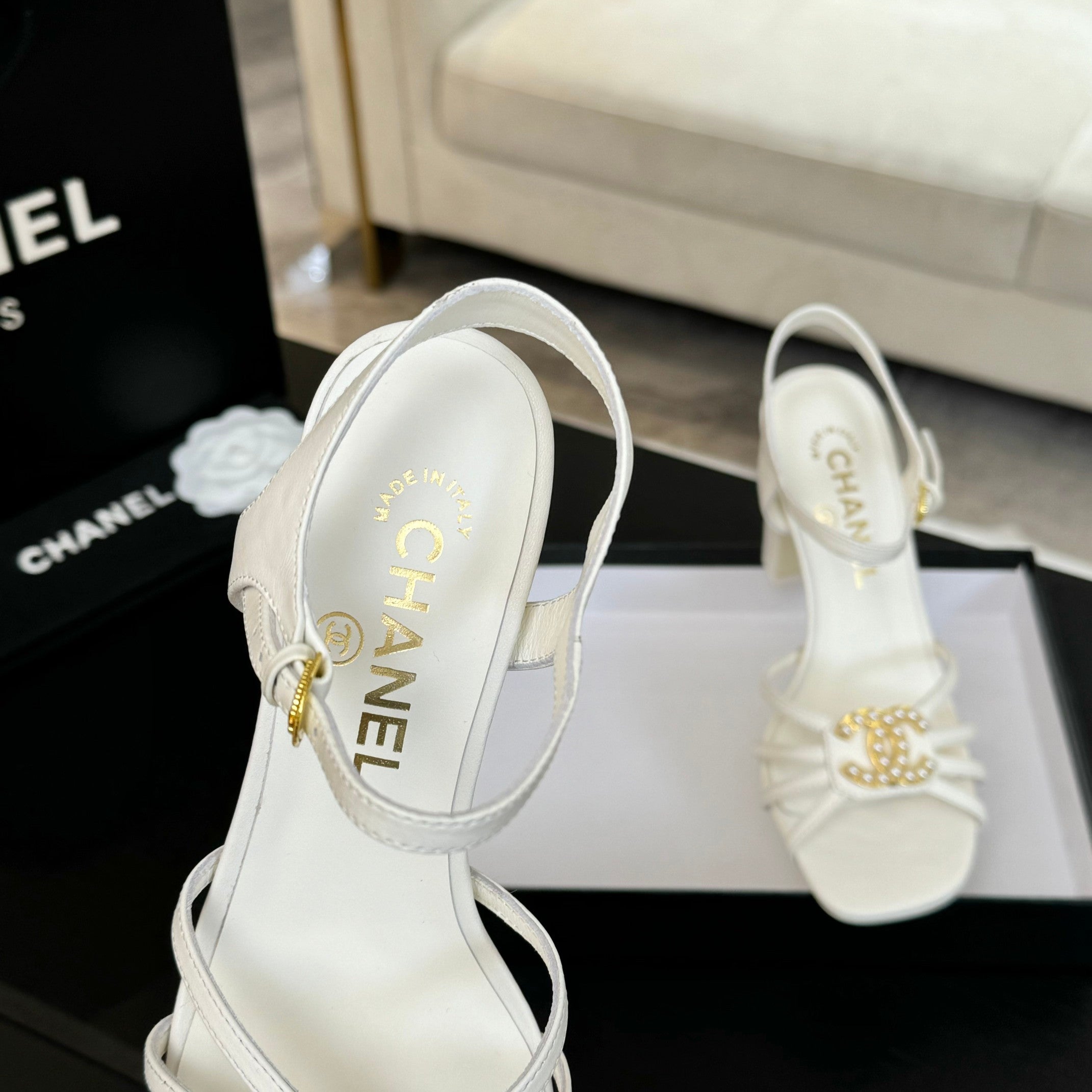 CC 85mm Sandal White Sheepskin 212930