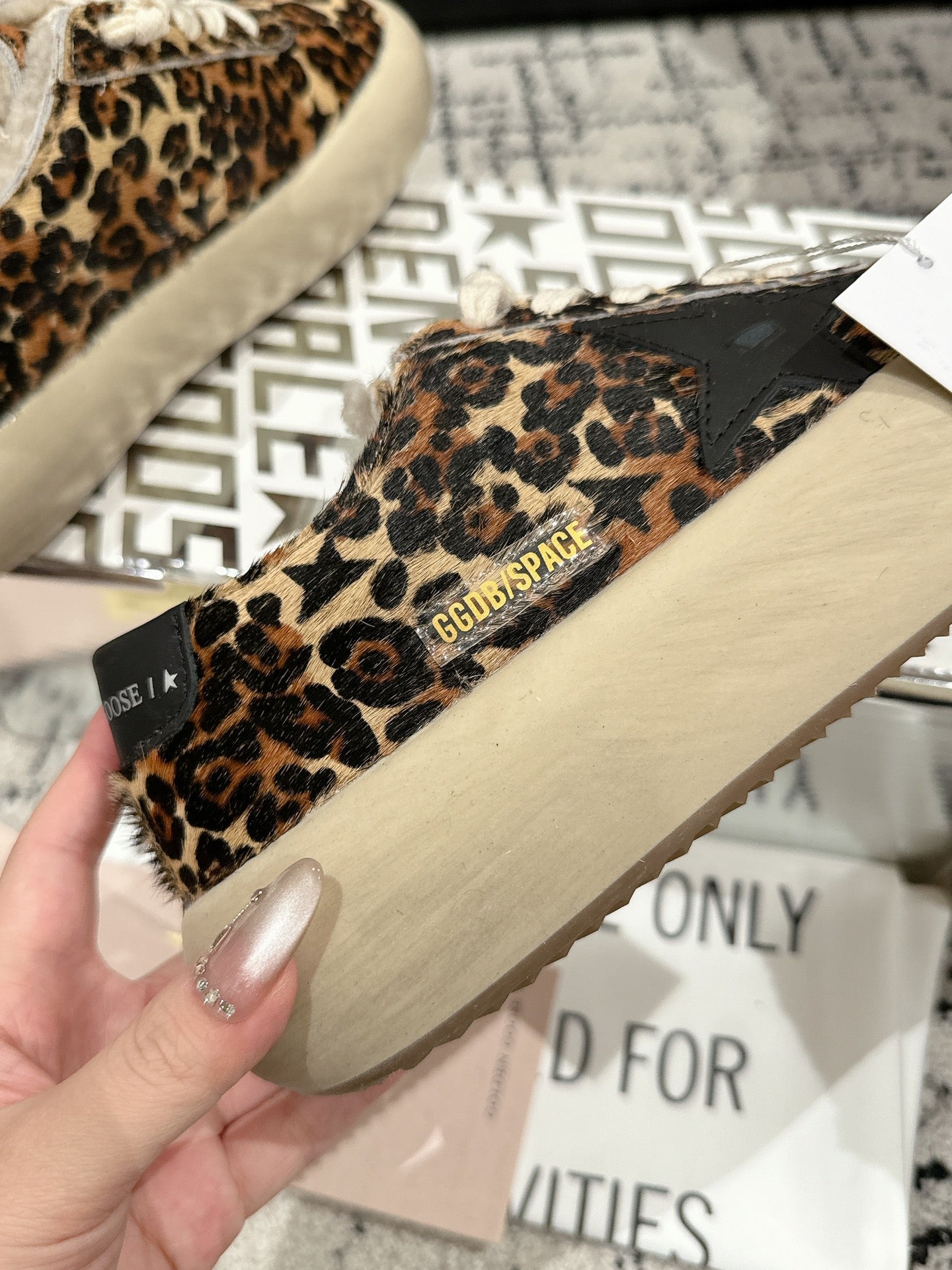 Golden Goose 2025 Space-Star Sabot Sneaker Leopard Beige Wool 141173