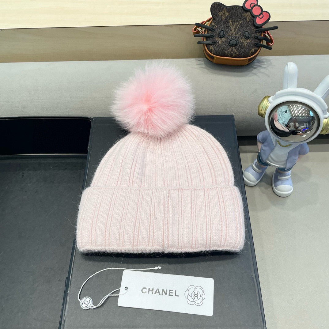 Chanel Knitted Hat With Pom-pom 437120