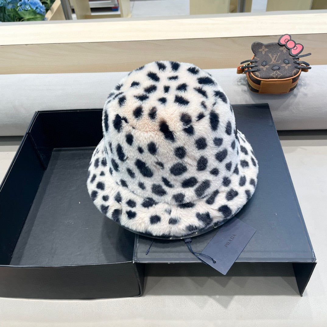 Prada Leopard Print Bucket Hat 435077