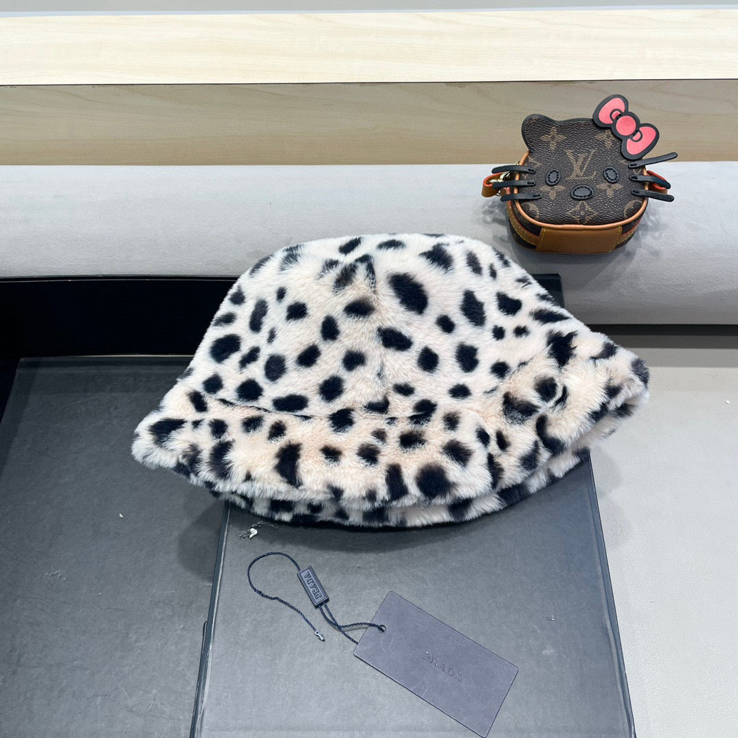 Prada Leopard Print Bucket Hat 435077