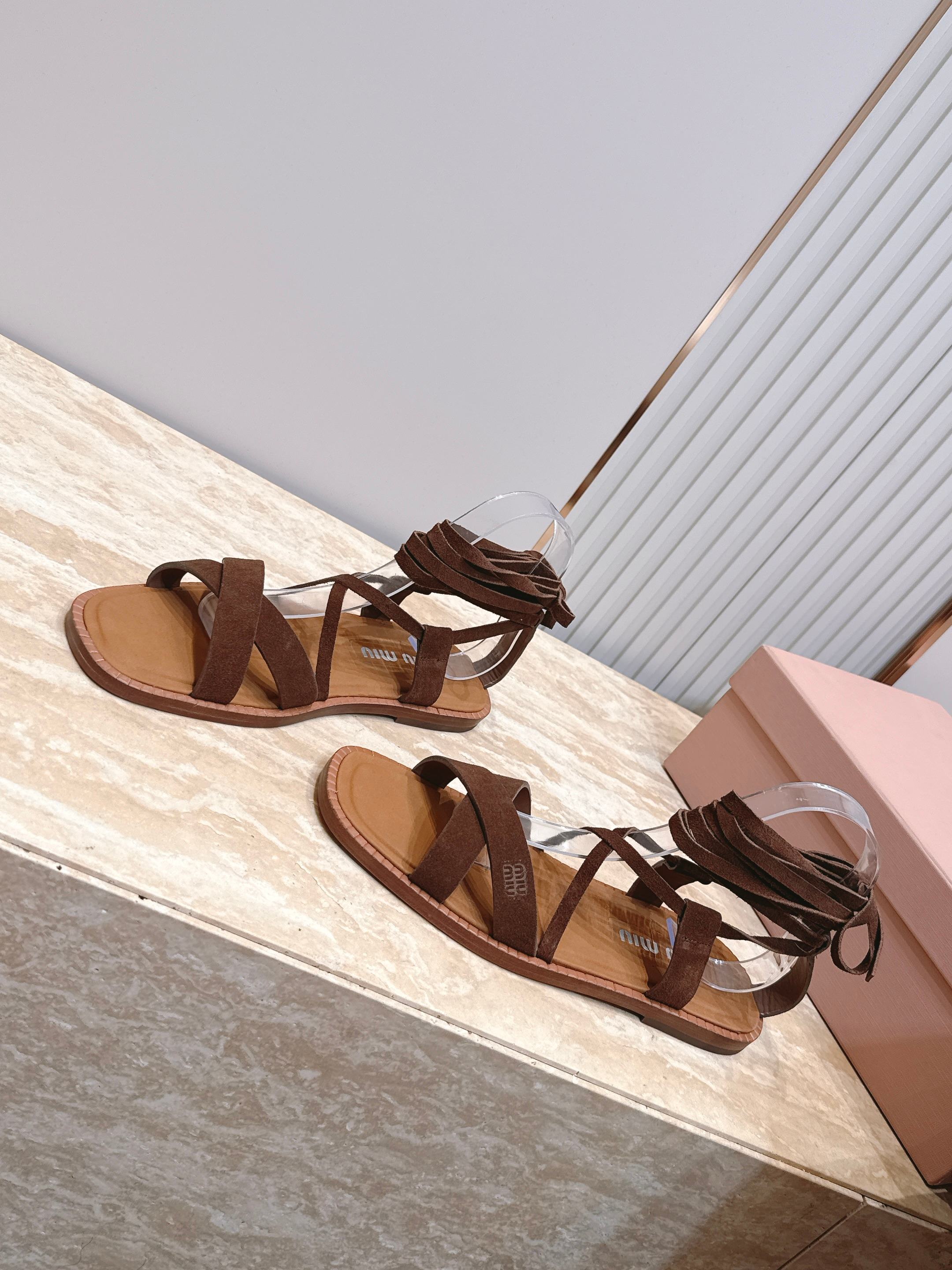 Miumiu 2026 Newest Back-Strap Sandals Suede 933387