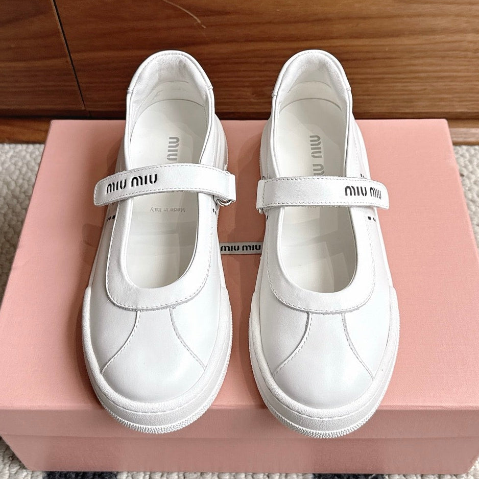 Miumiu 2026 Velcro Flat Sneakers Leather 924596