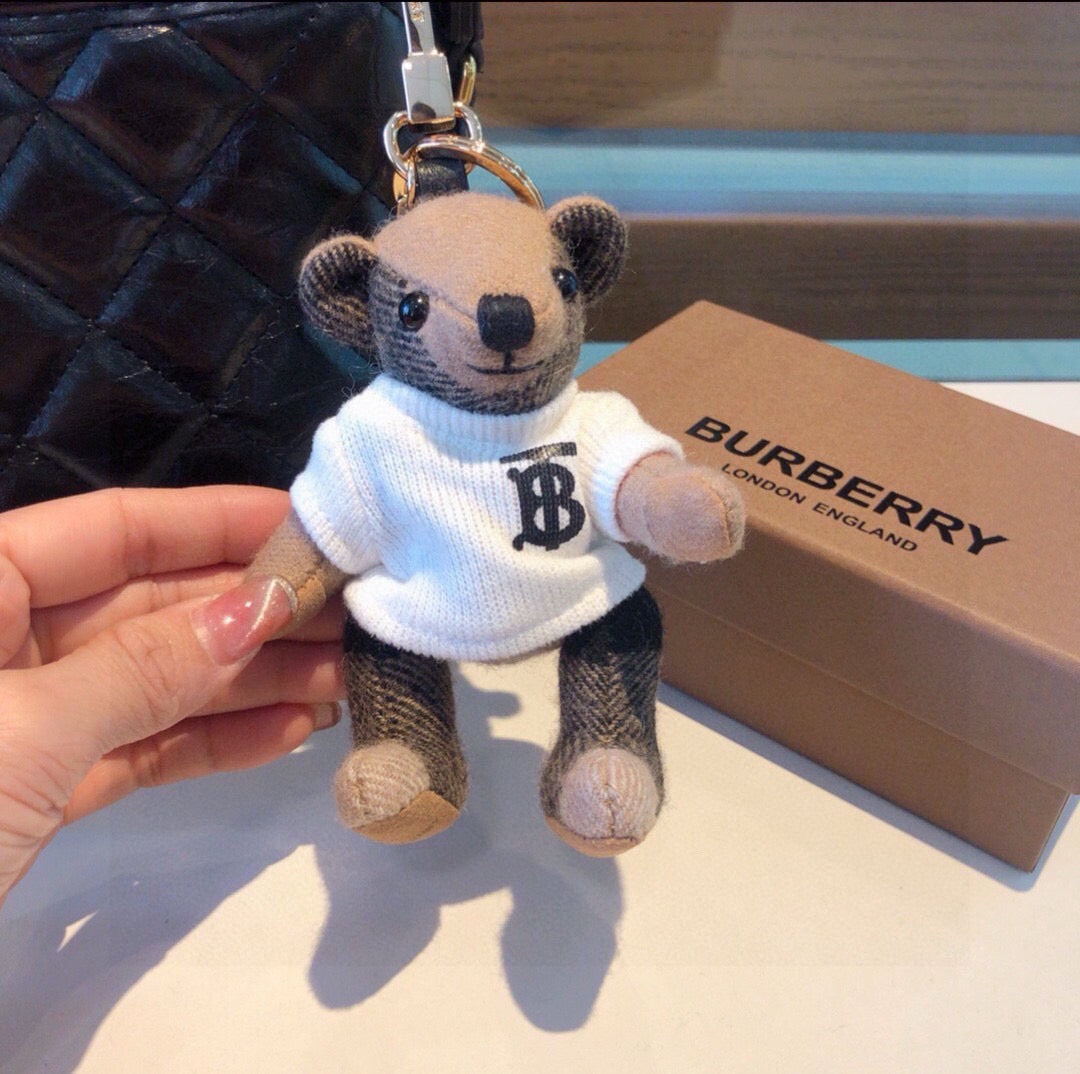Burberry Thomas Bear T-shirt Charm 393880