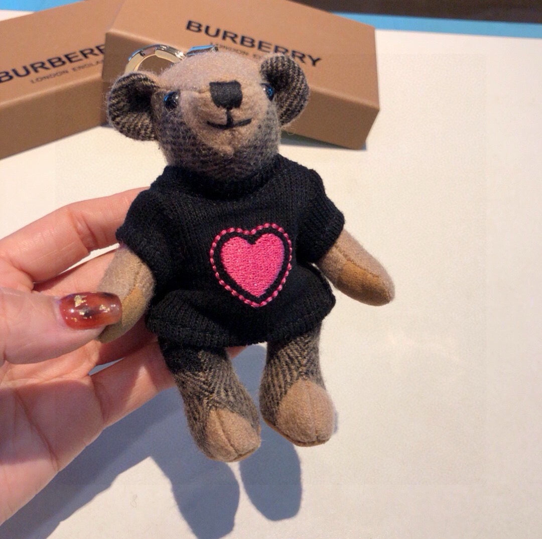 Burberry Heart Bear Charm 393884