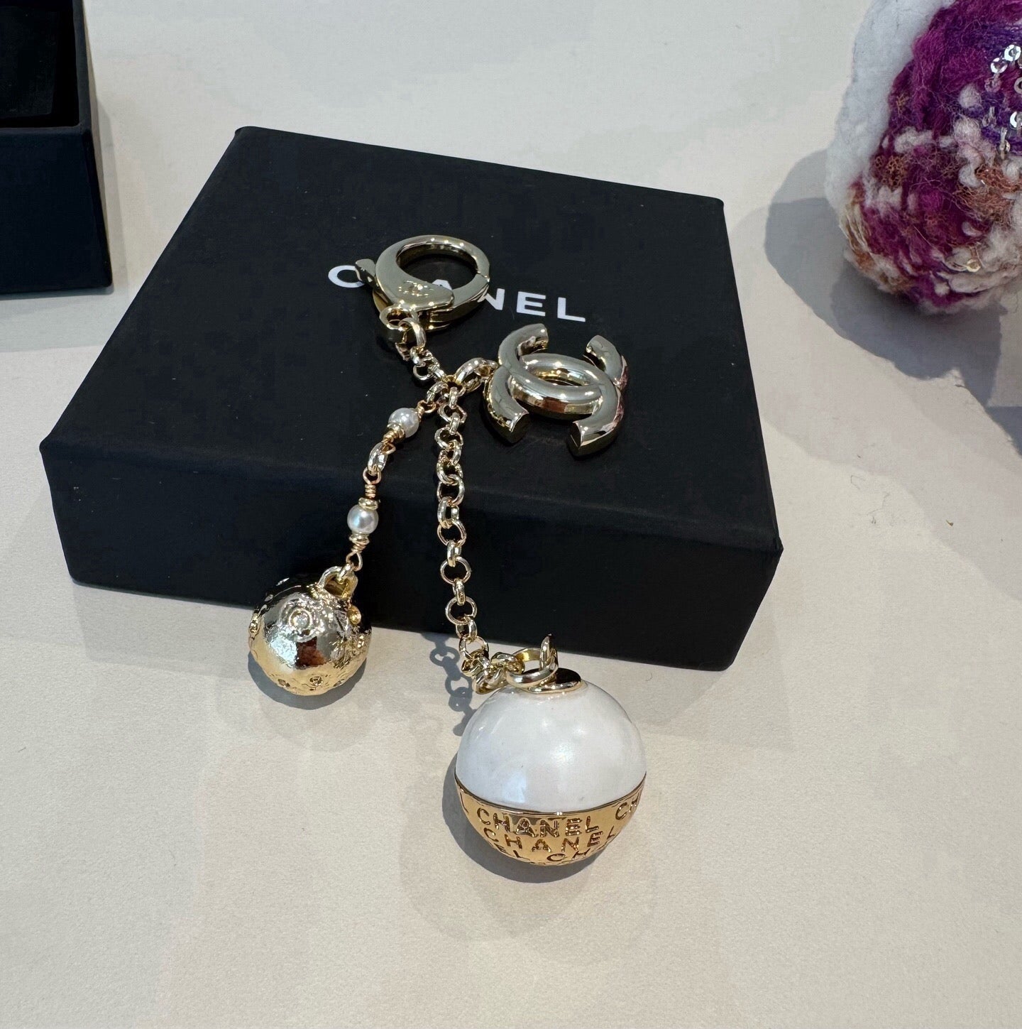 Chanel Pearl Charm 415602