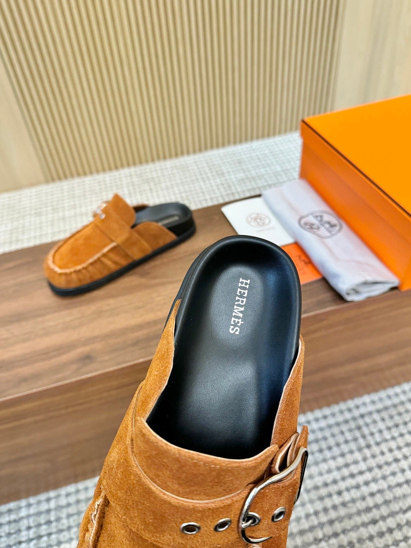 HM 2025 Key Mule Brown Orange Suede 294346