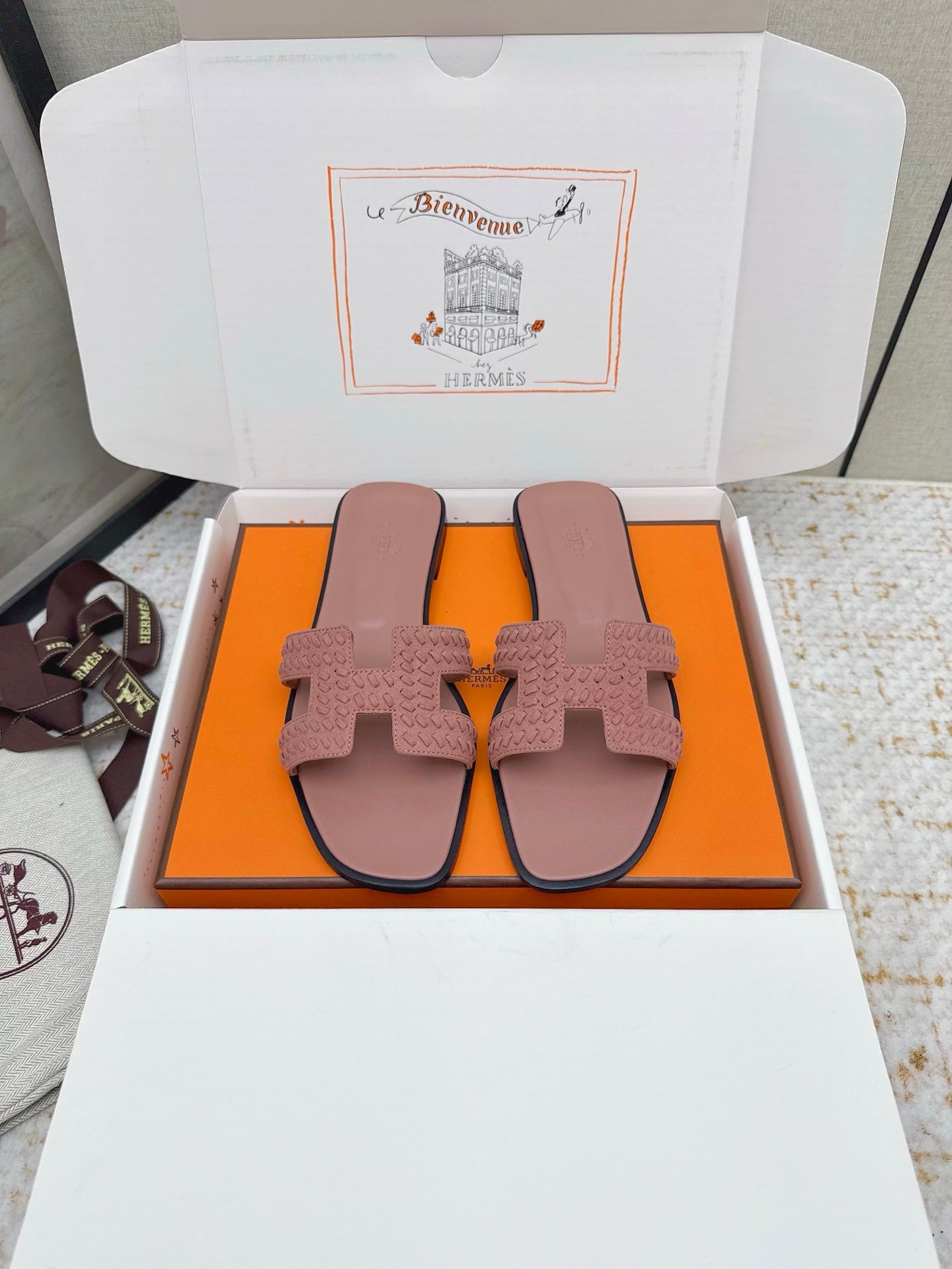 HM 26ss Oran Sandals Nude Pink Suede Sheepskin 625135