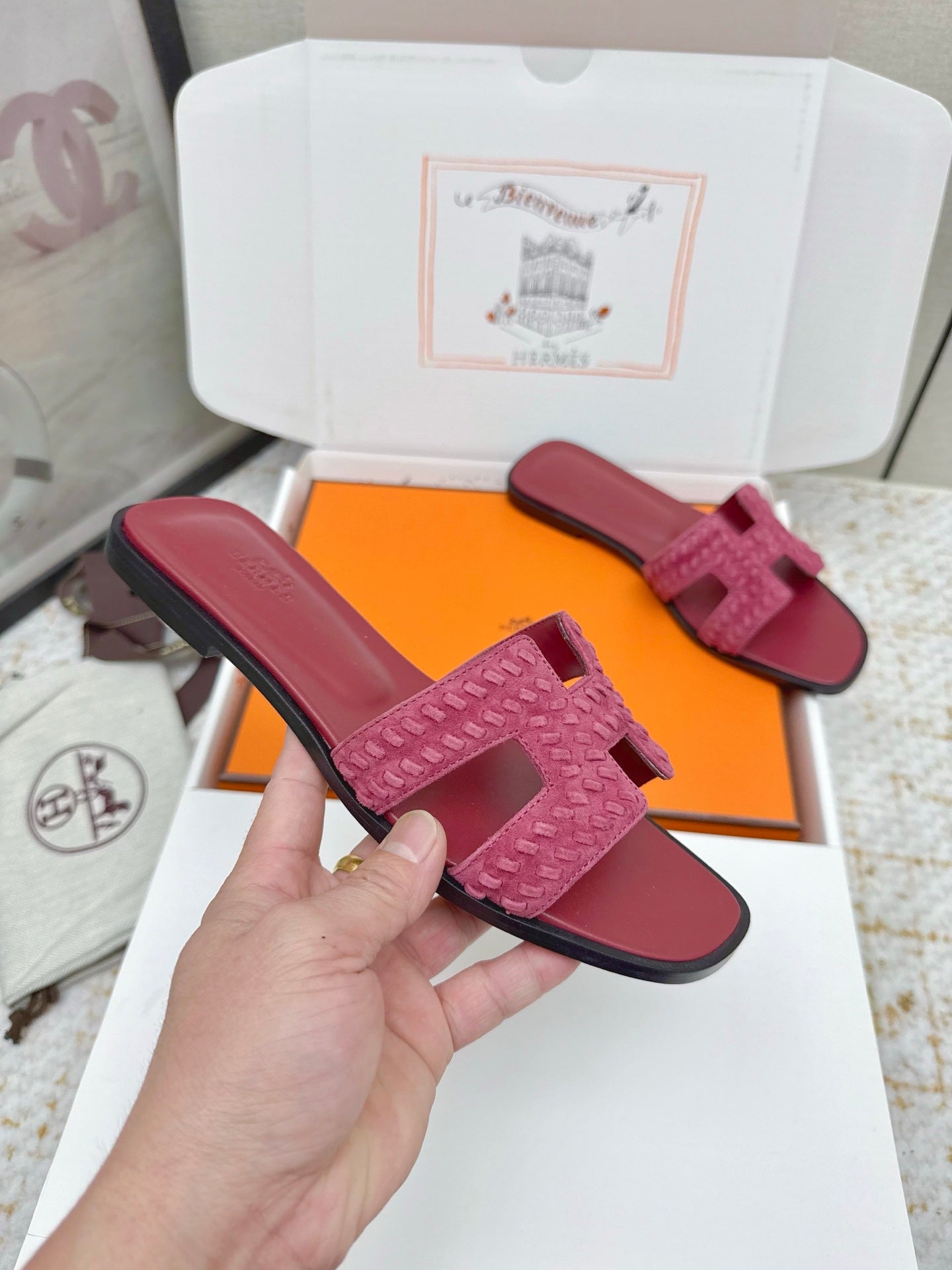 HM 26ss Oran Sandals Dark Pink Suede Sheepskin 625137