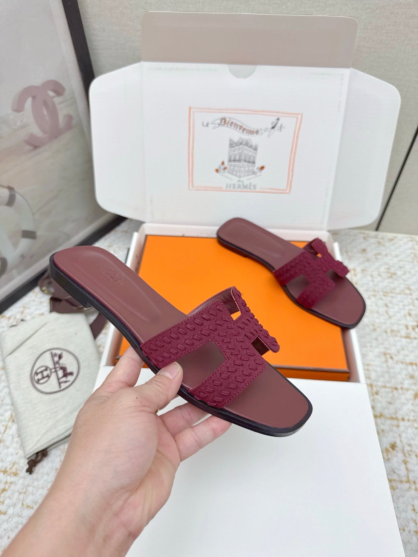 HM 26ss Oran Sandals Burgundy Suede Sheepskin 625139