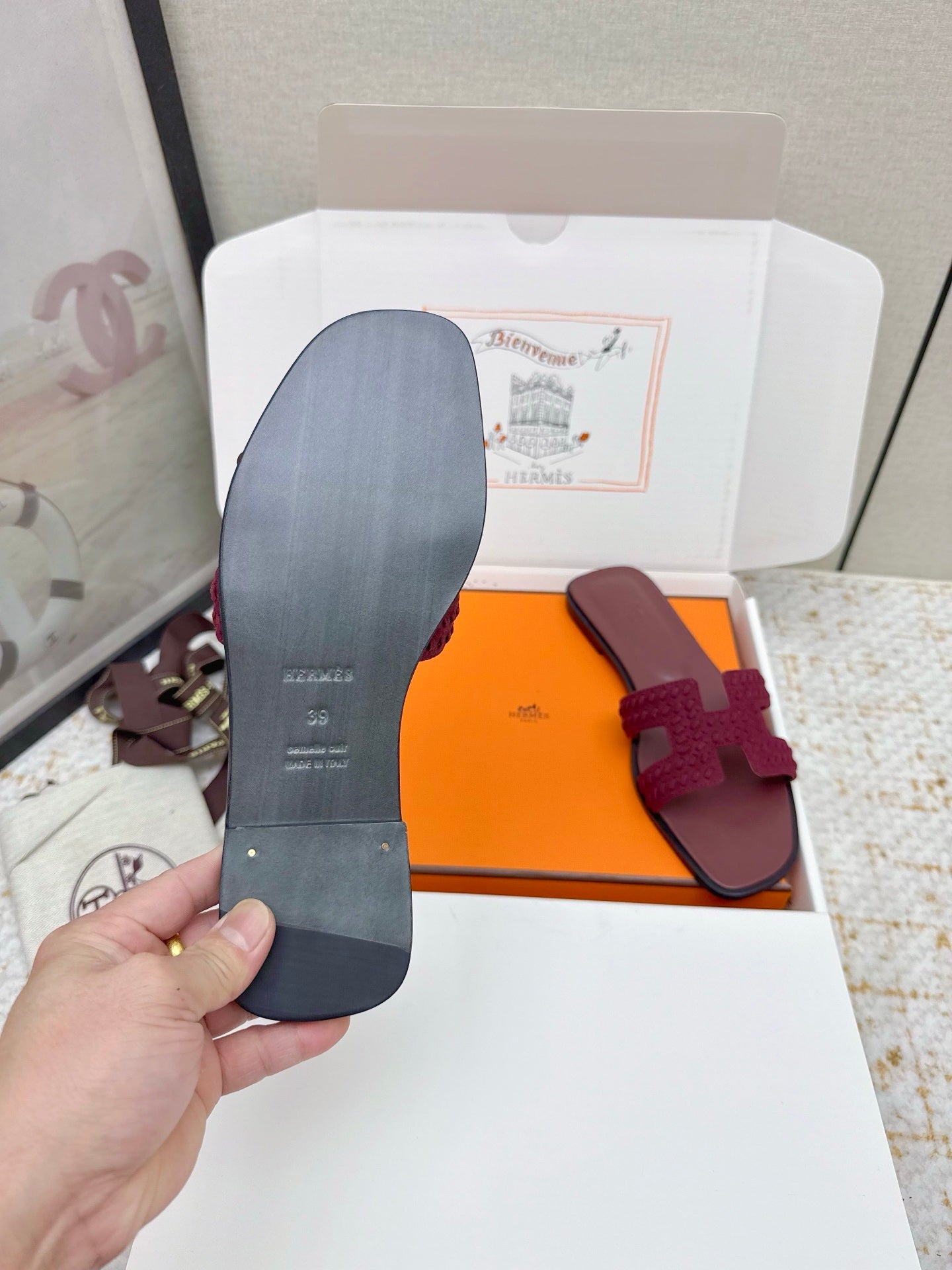 HM 26ss Oran Sandals Burgundy Suede Sheepskin 625139