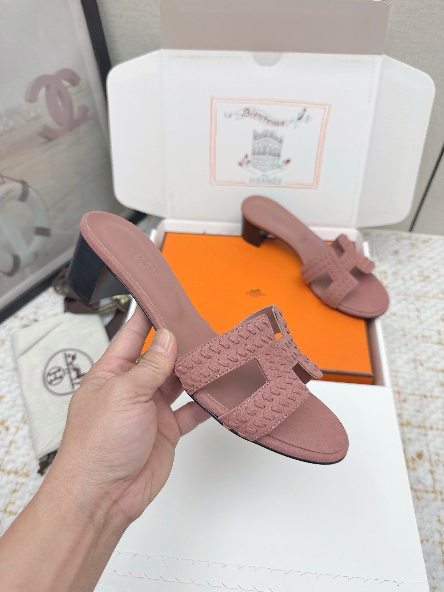 HM 26ss Oran Sandals 50 Nude Pink Suede Sheepskin 625140