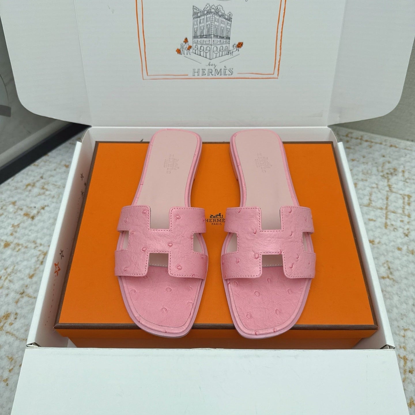 HM 26ss Oran Sandals Pink Ostrich Leather 625095