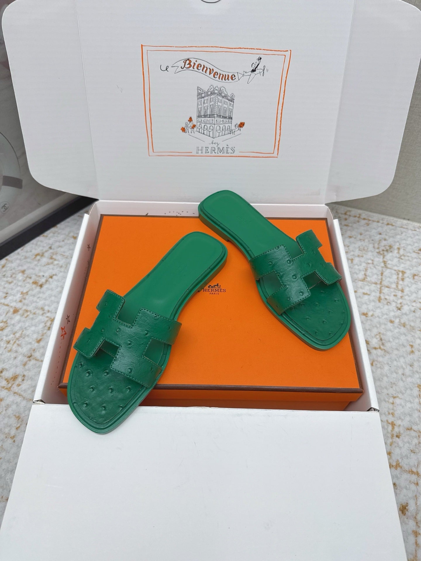 HM 26ss Oran Sandals Green Ostrich Leather 625102