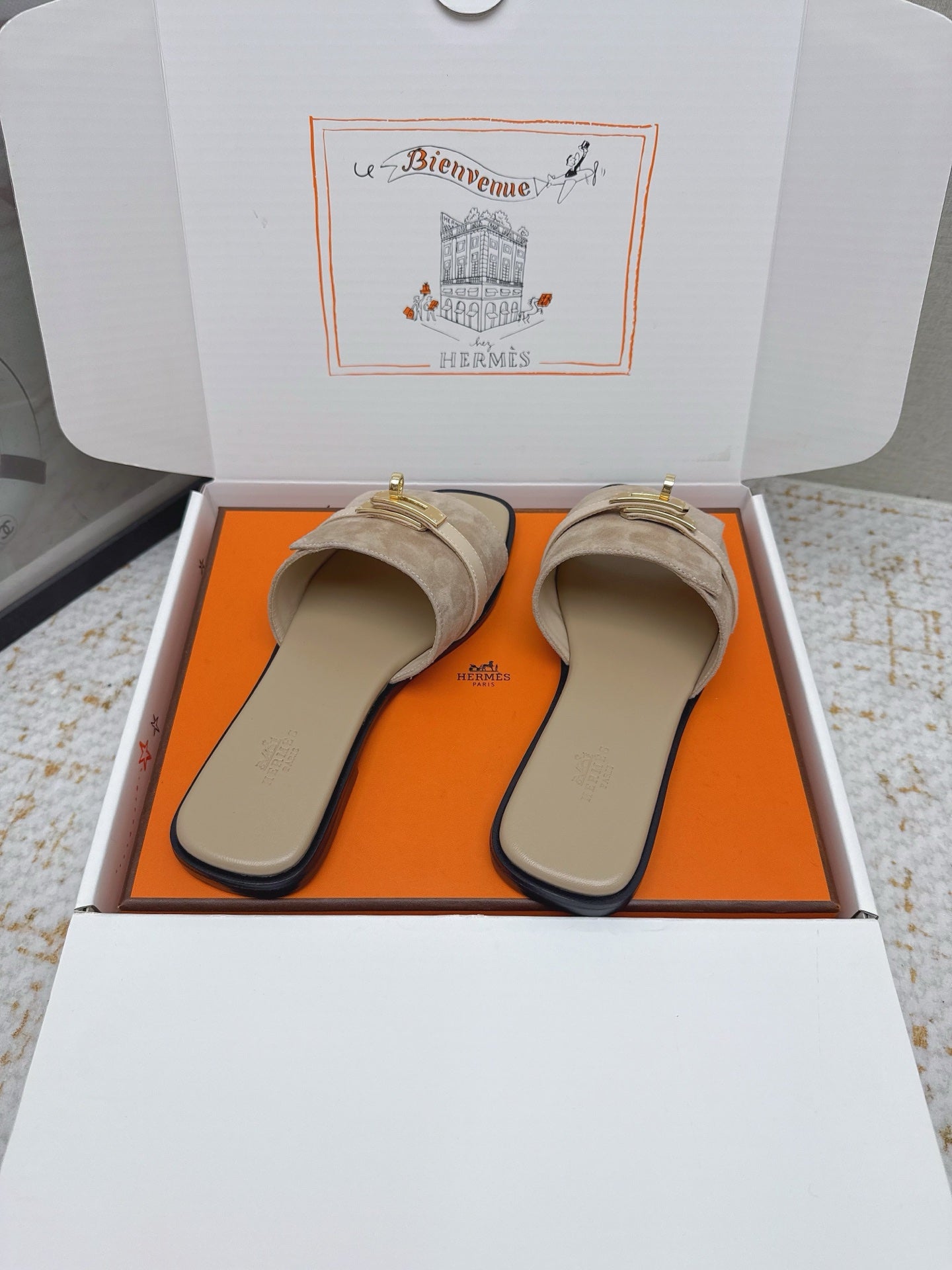 HM 26ss Oasis Sandals Taupe Suede Cowhide 625145