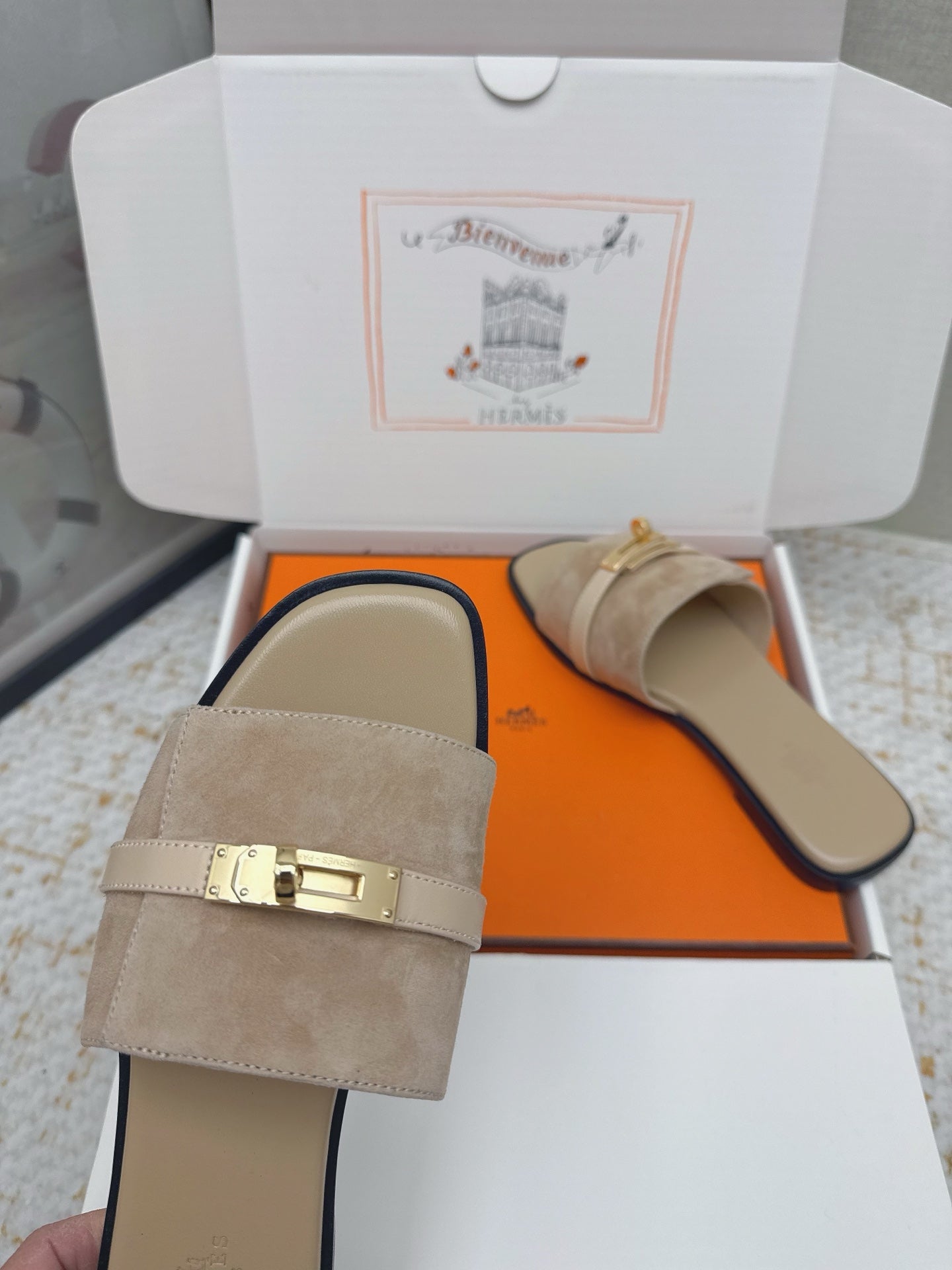 HM 26ss Oasis Sandals Taupe Suede Cowhide 625145