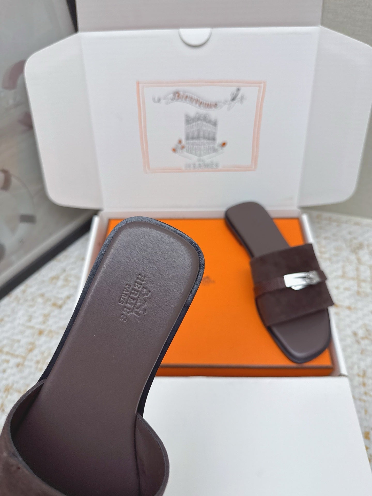 HM 26ss Oasis Sandals Dark Brown Suede Cowhide 625178