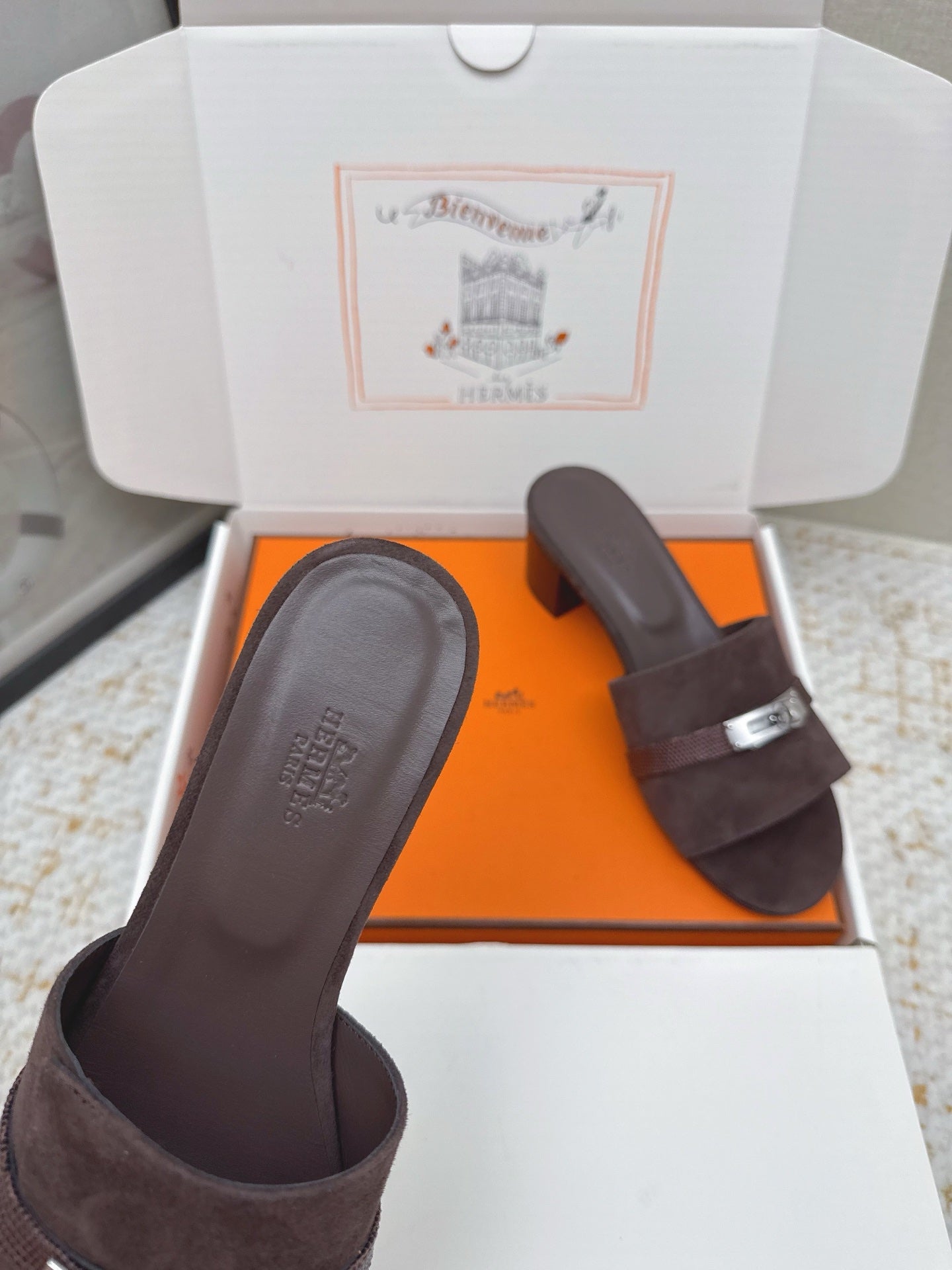 HM 26ss Oasis Sandals 50 Dark Brown Suede Cowhide 625182