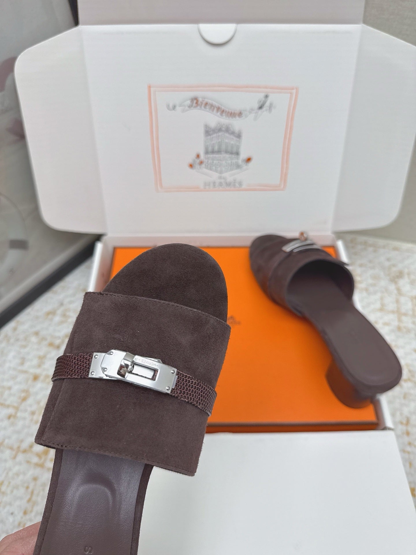 HM 26ss Oasis Sandals 50 Dark Brown Suede Cowhide 625182