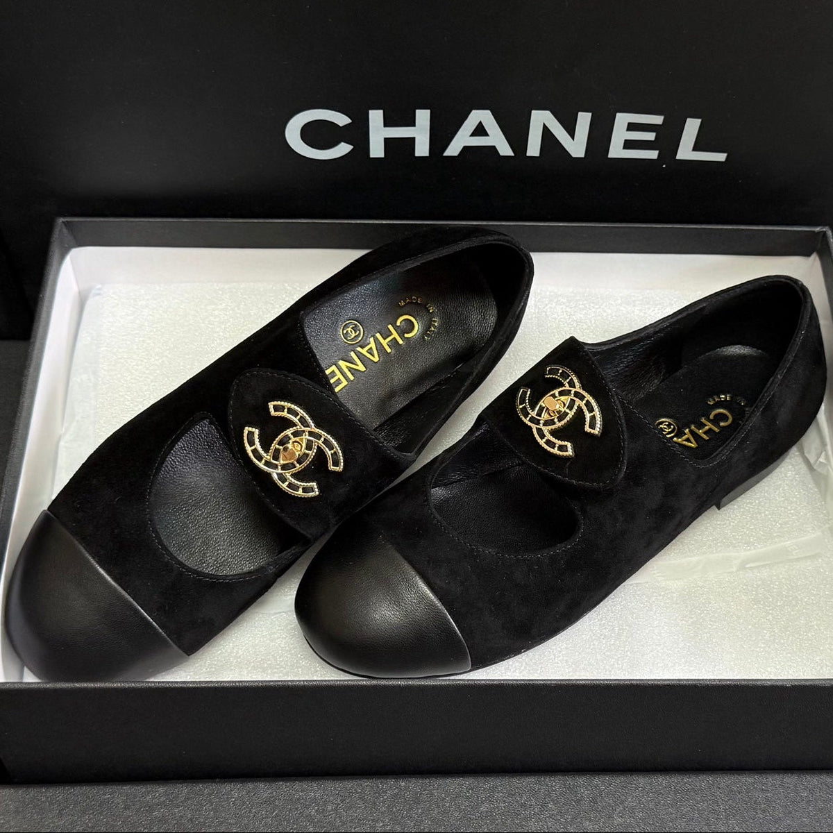 Chanel 2026 Ballet Flats Suede Leather 943016