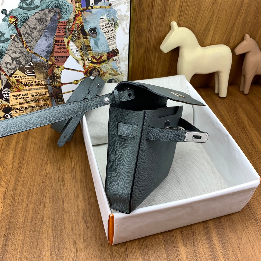 High-end Hermes 2026 Kelly Depeches 25cm Epsom Leather