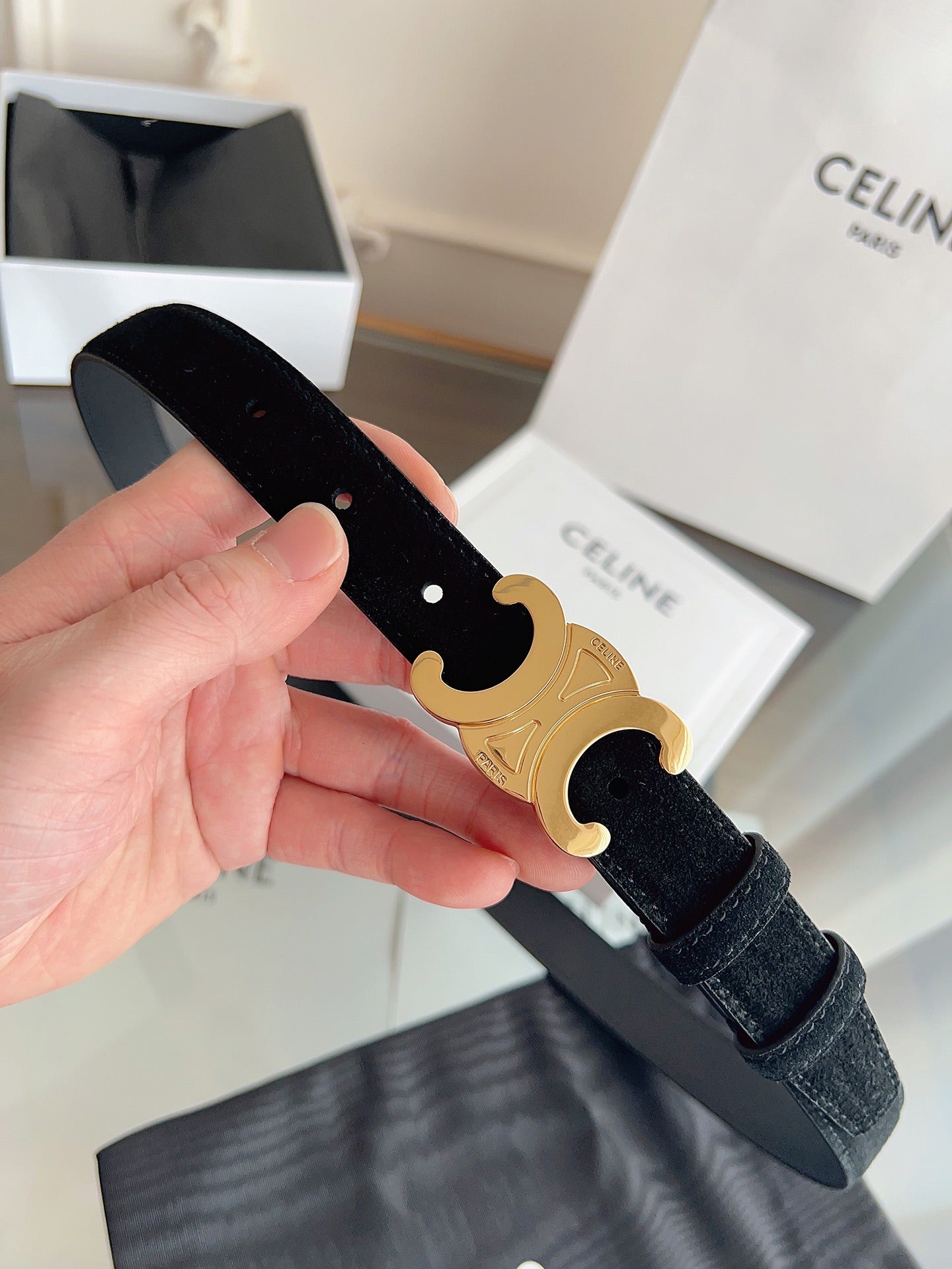 CL Gold 25mm Triomphe Black Suede 616258