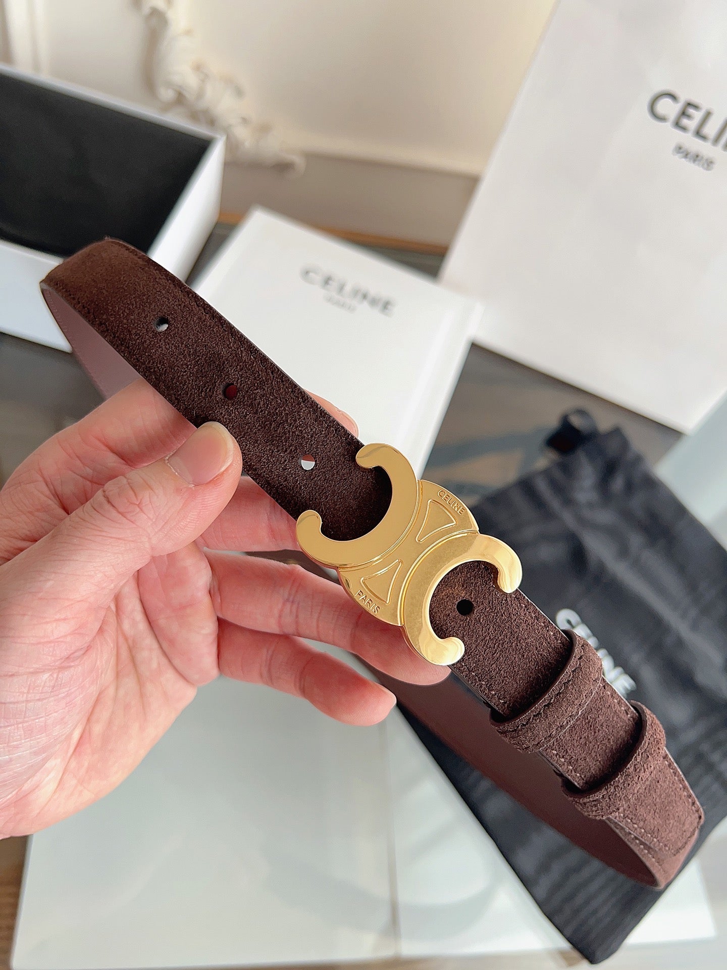CL Gold 25mm Triomphe Brown Suede 616259
