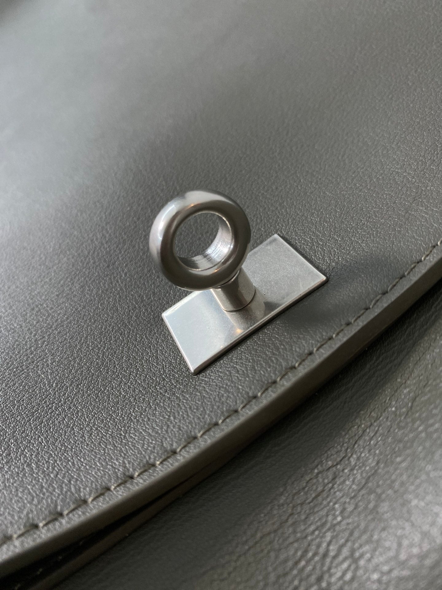 Balenciaga Large Rodeo Bag 40 Olive Green Caflskin Sliver Hardware