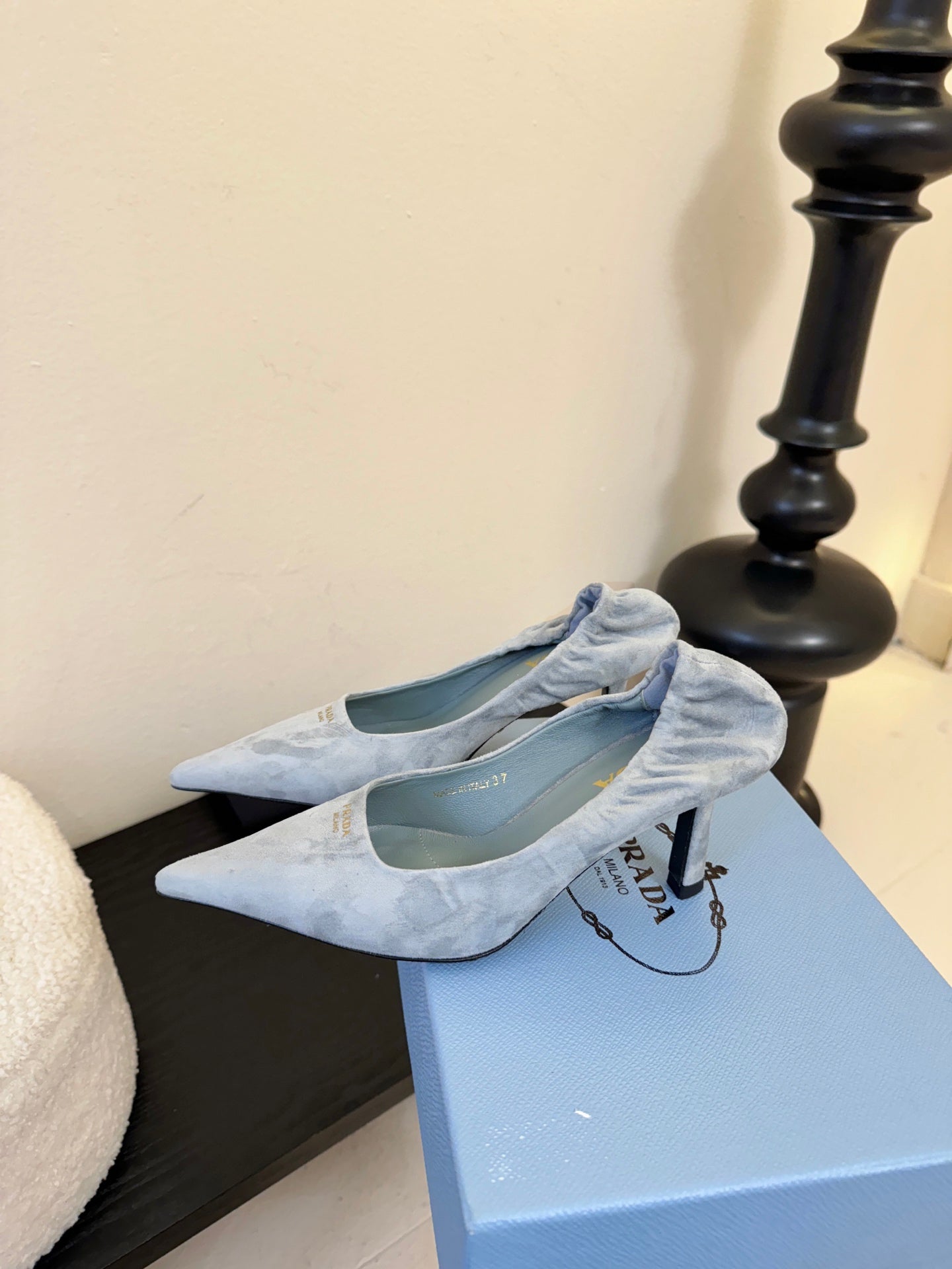 PRA 26S Pointed Toe Low Heels 60 Baby Blue Suede 627412
