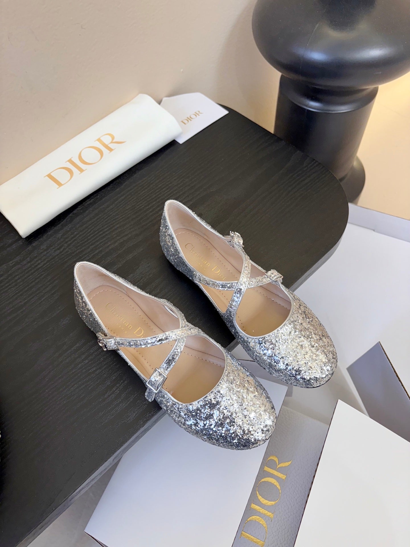 CD 26 Mary Jane Sliver Glitter Embroidered Mesh Leather 627346