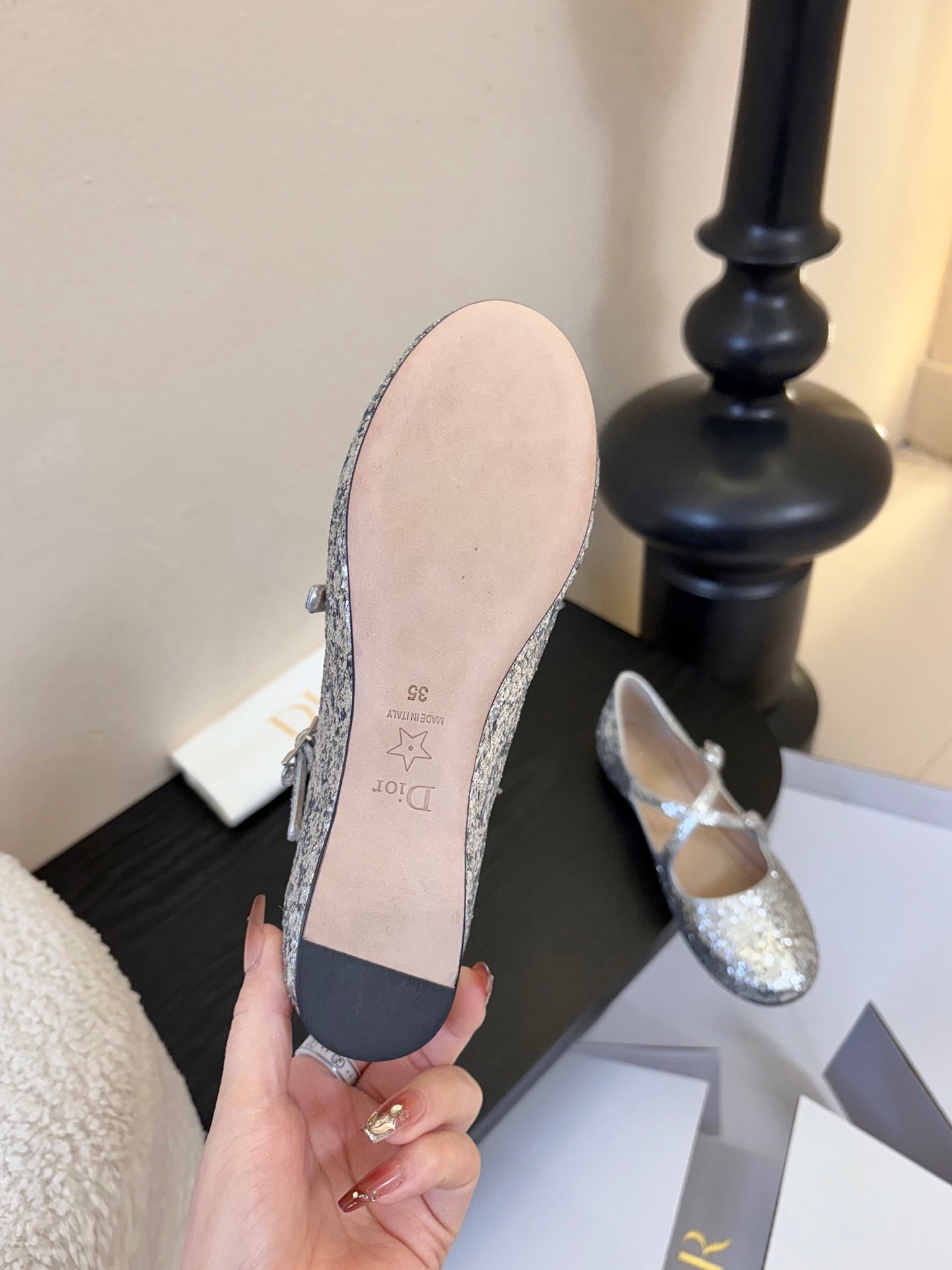 CD 26 Mary Jane Sliver Glitter Embroidered Mesh Leather 627346