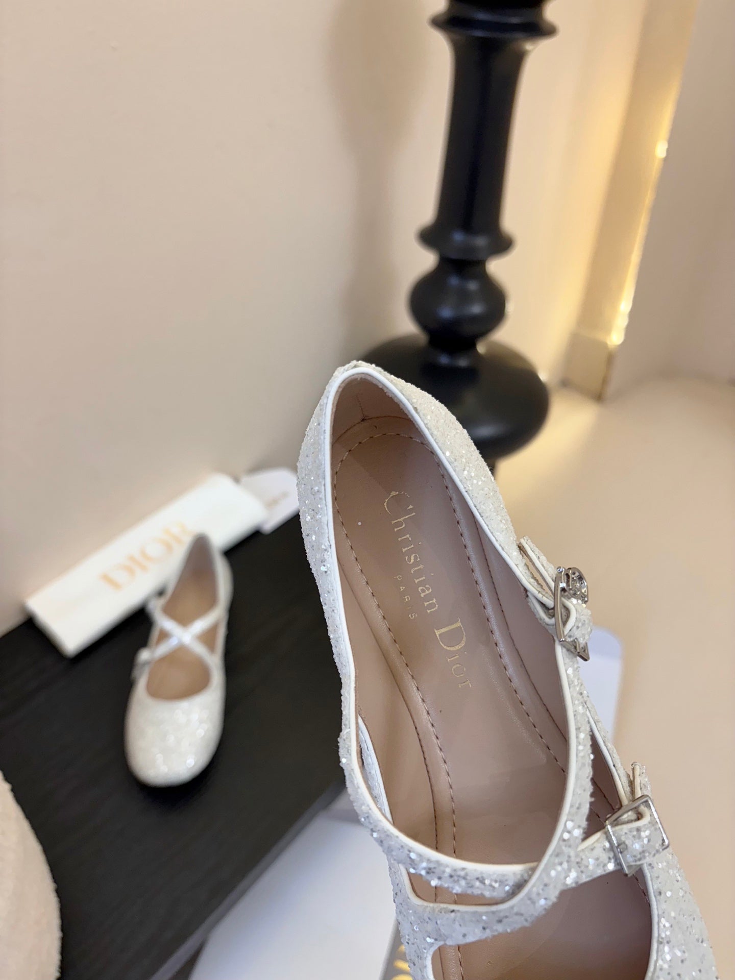 CD 26 Mary Jane White Glitter Embroidered Mesh Leather 627347