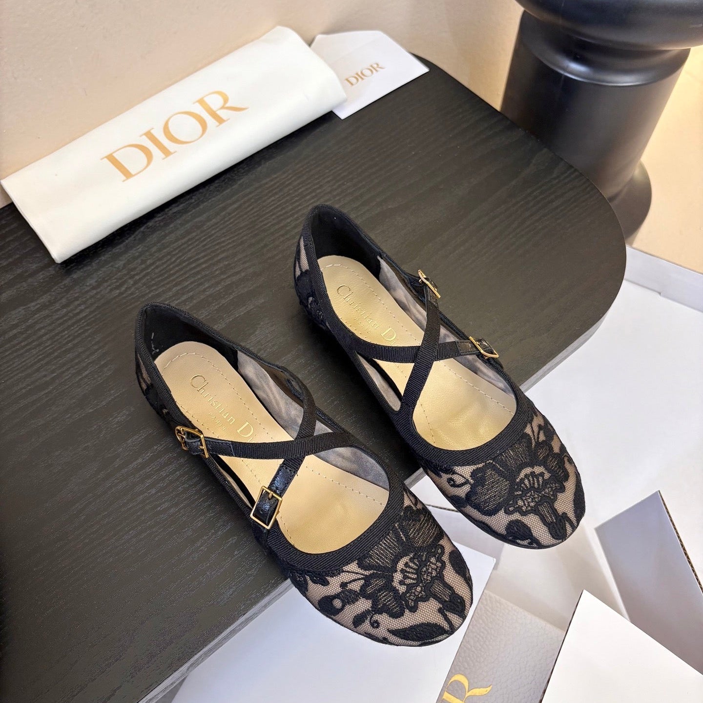 CD 26 Mary Jane Black Beige Embroidered Mesh Leather 627348