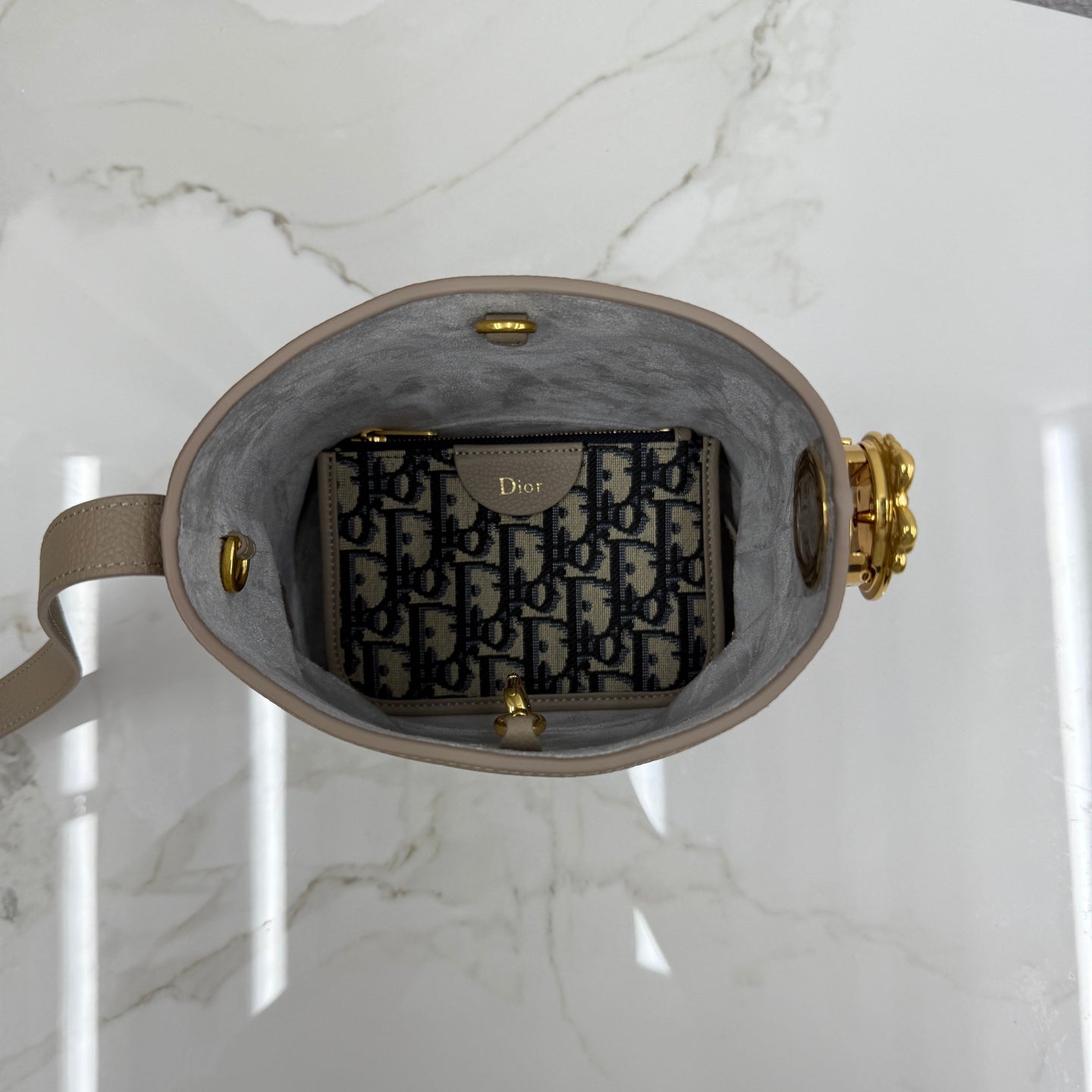 Dior 2026 Medaillon Bucket Bag 19.5cm Calfskin