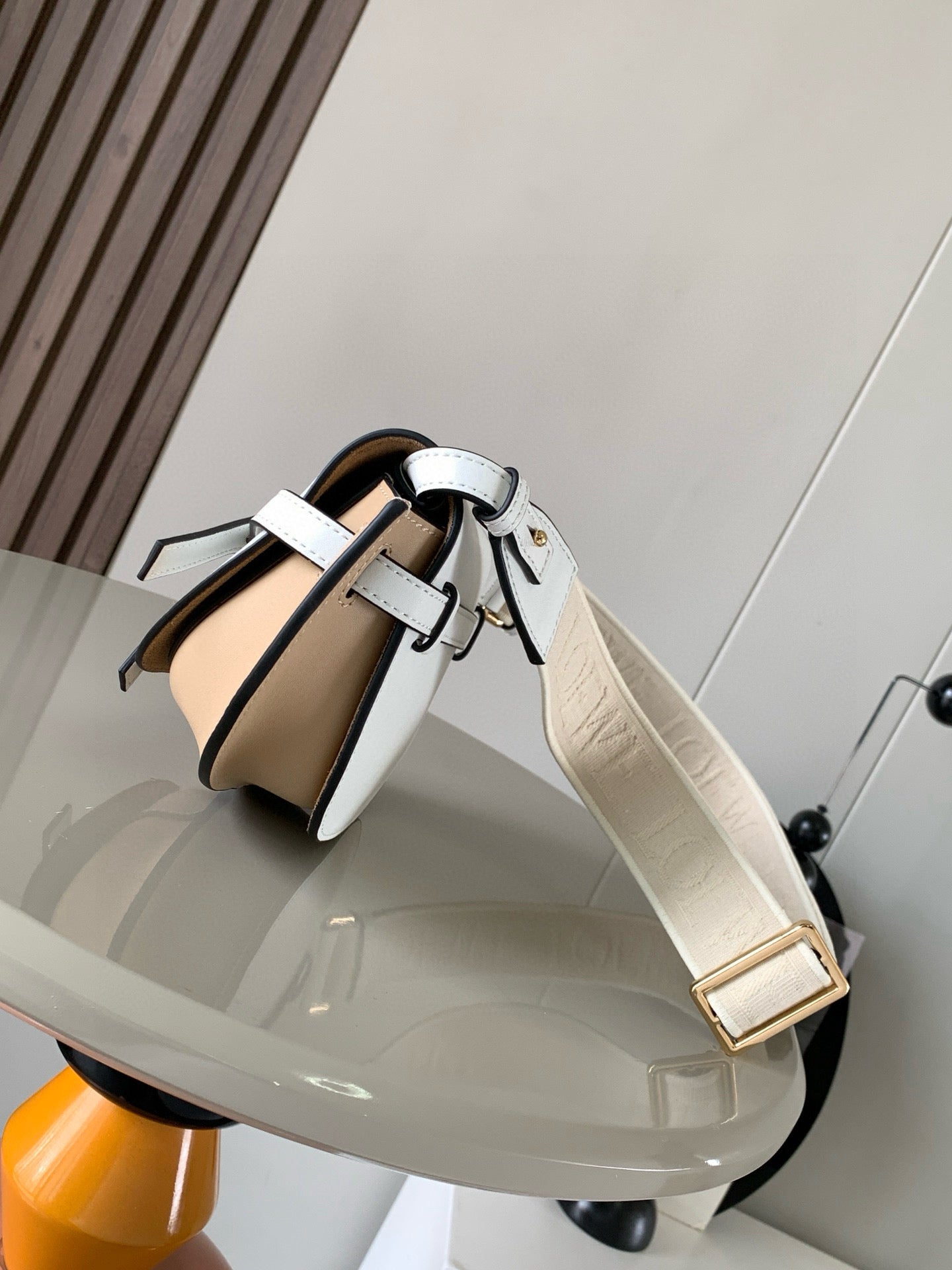 Loewe Saddle Bag 21 White Beige Leather 280432