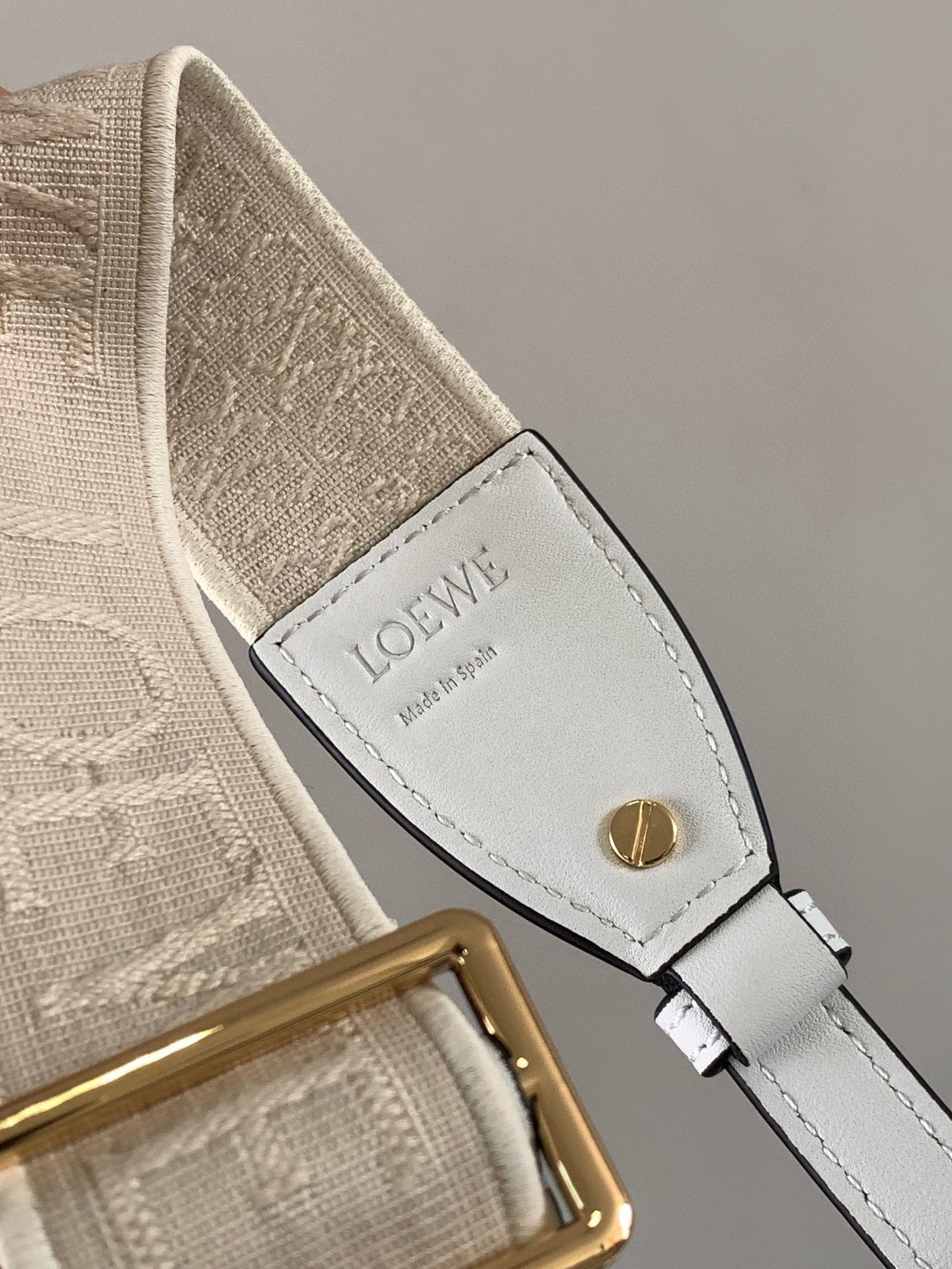 Loewe Saddle Bag 21 White Beige Leather 280432