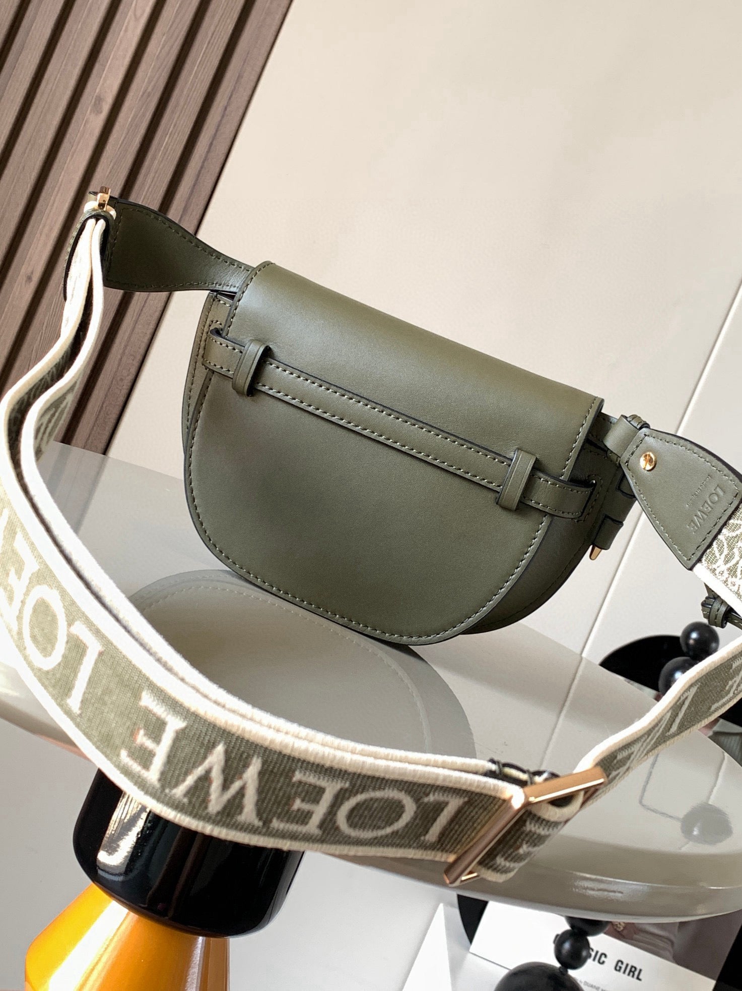 Loewe Saddle Bag 21 Olive Green Leather 280438