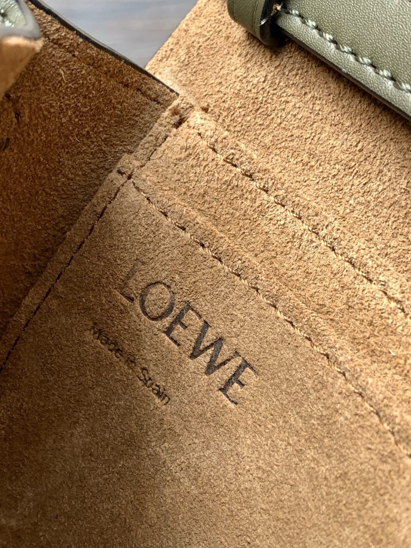 Loewe Saddle Bag 21 Olive Green Leather 280438
