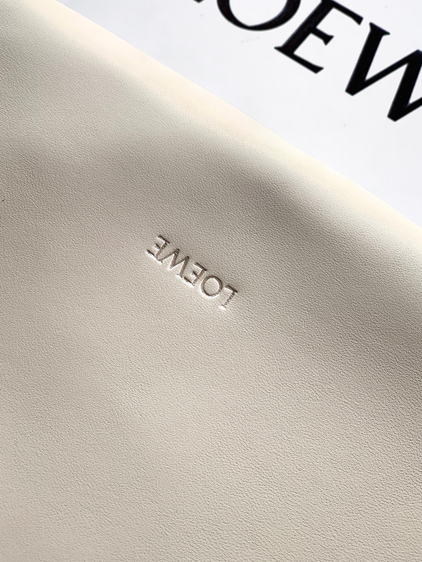 Loewe Flamenco Purse Tote Bag 38 White Black Lambskin 274696