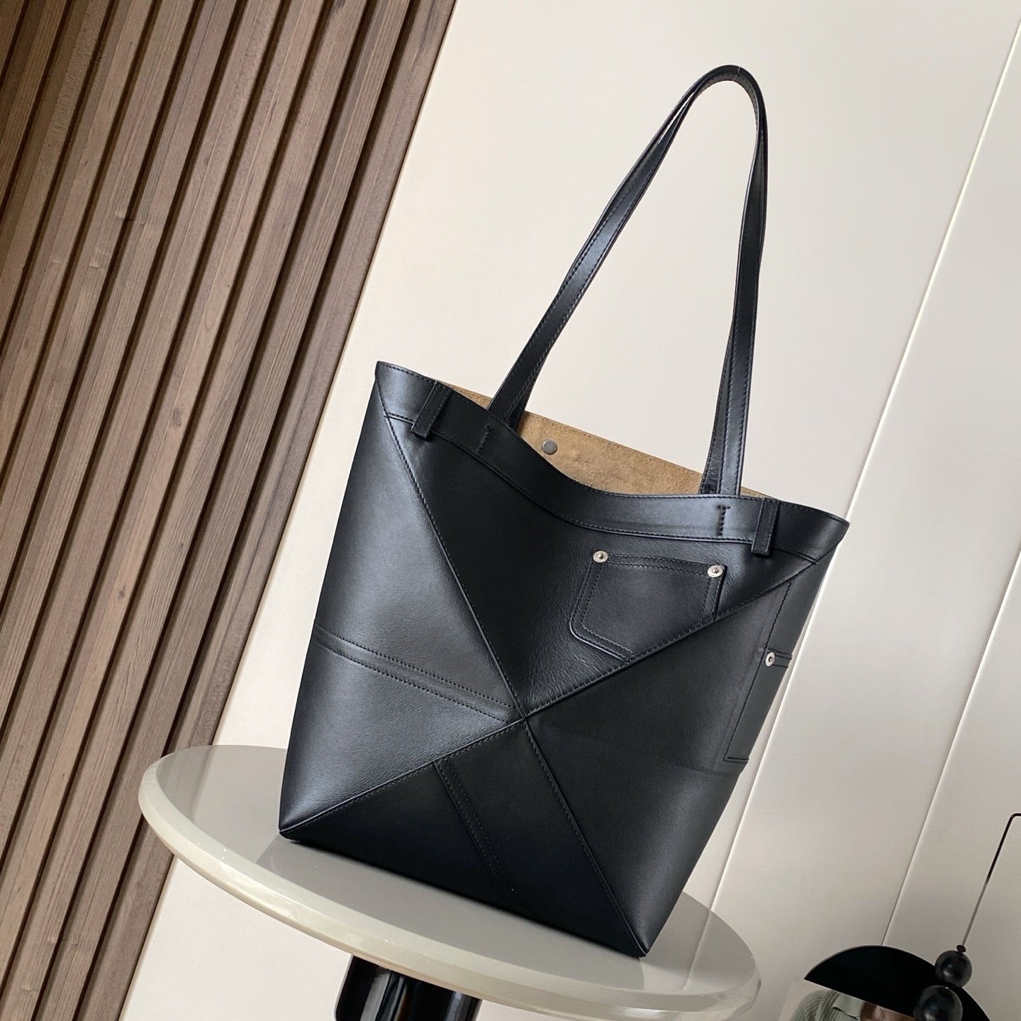 Loewe Puzzle Medium Bag 32 Black Glossy Calfskin 280527